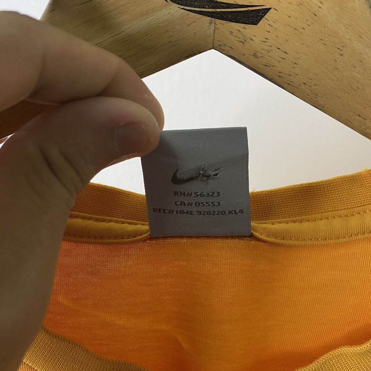 Nike × Vintage Vintage 2000s Nike Block Spell Out Tee Size US S / EU 44-46 / 1 - 4 Thumbnail