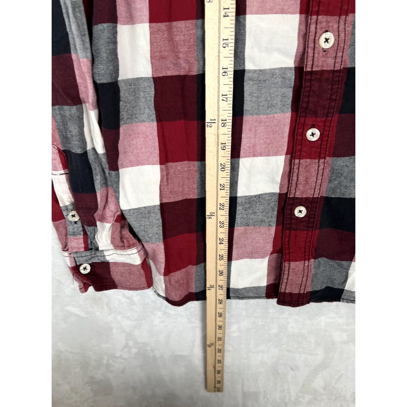Mossimo Mossimo Supply Co Shirt Mens L Red Plaid Flannel Long Sleeve Button Up Athletic Fit Size US L / EU 52-54 / 3 - 4 Thumbnail