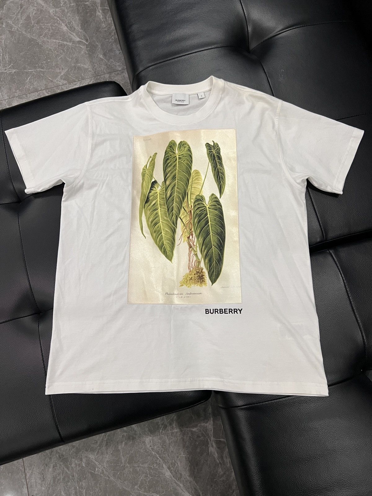 Burberry Burberry Botanical Sketch T-Shirt Size US S / EU 44-46 / 1 - 1 Thumbnail