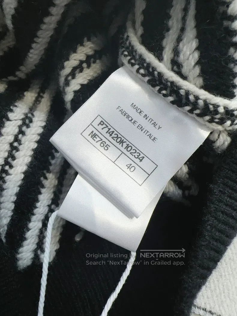 Chanel Chanel 21B black and white cashmere sweater oblique stripe Size S / US 4 / IT 40 - 7 Thumbnail