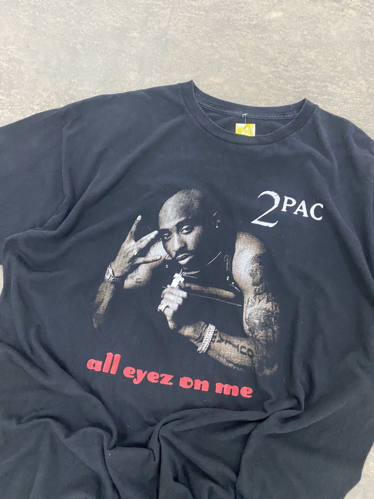 Rap Tees TUPAC SHAKUR 2PAC RAPTEES VINTAGE RIP Size US XL / EU 56 / 4 - 3 Thumbnail