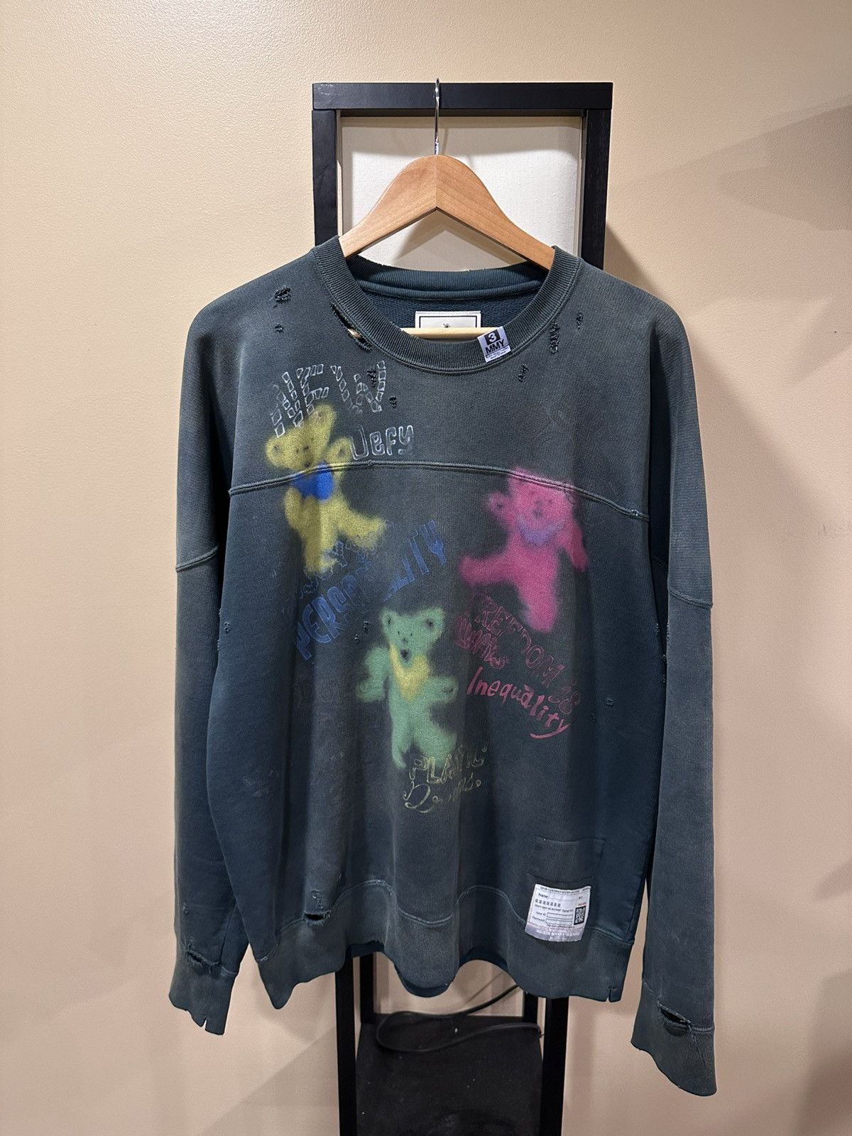 Maison MIHARA YASUHIRO Maison Mihara Yasuhiro MMY FW22 Dance Bear Graffiti Crewneck Size US M / EU 48-50 / 2 - 1 Thumbnail