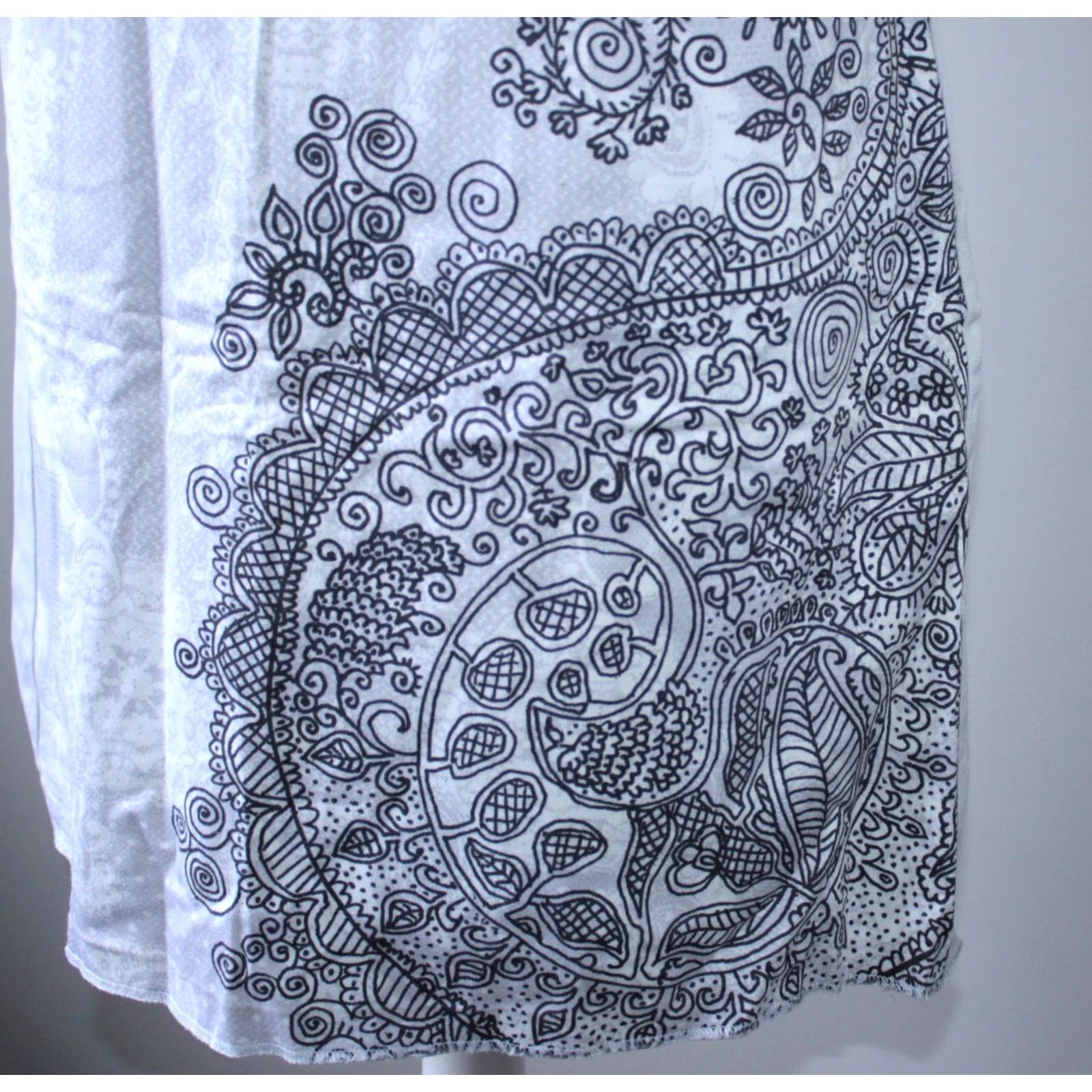 Desigual Desigual Dress Womens Size 40 Grey Knee Length A-Line 40 Desigual Womens Dress Size 40 Grey Knee Length A-Line Dress Size S / US 4 / IT 40 - 2 Thumbnail