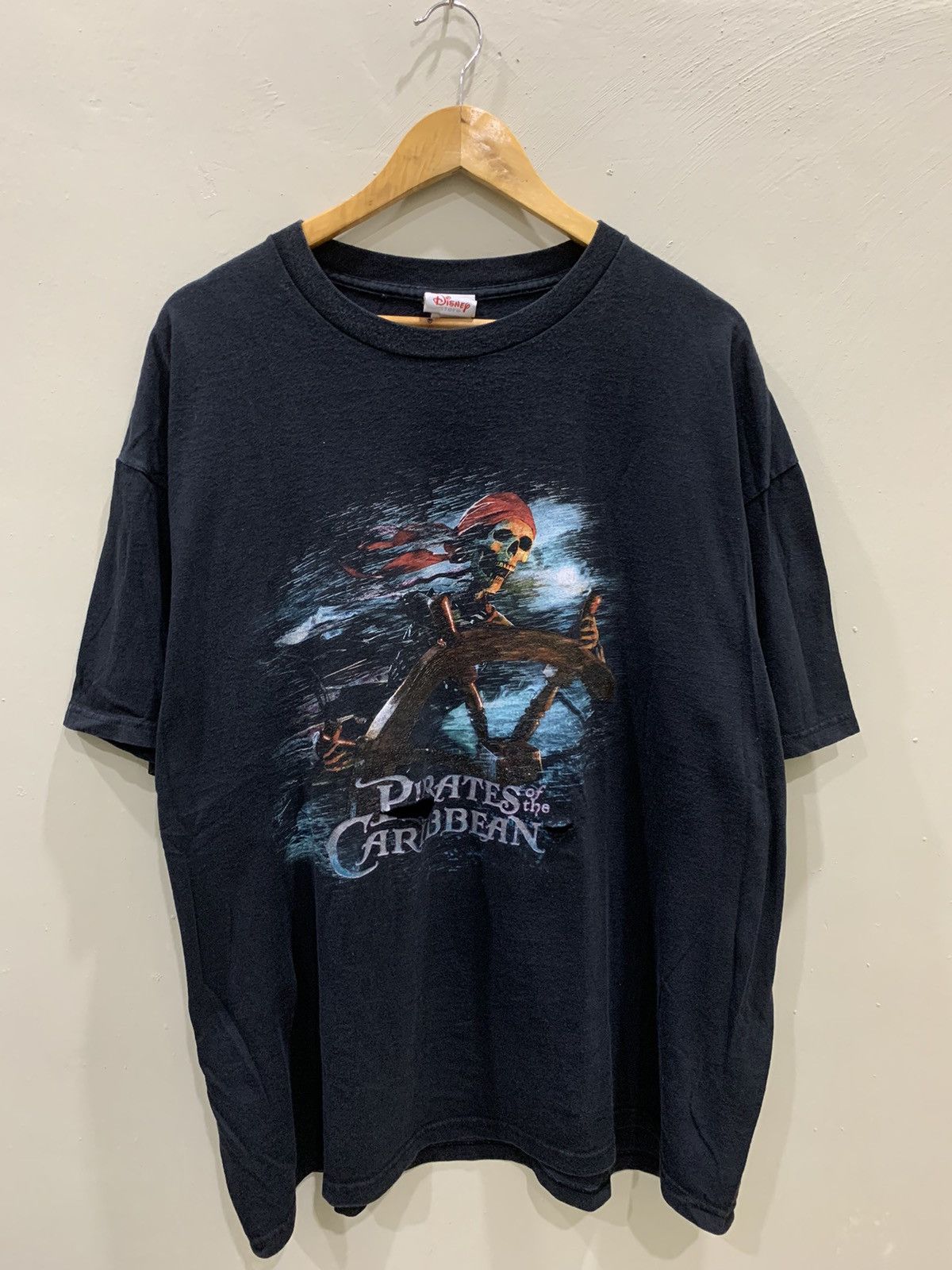 Vintage Vintage pirates of the caribbean Distressed T shirts Size US XXL / EU 58 / 5 - 1 Thumbnail