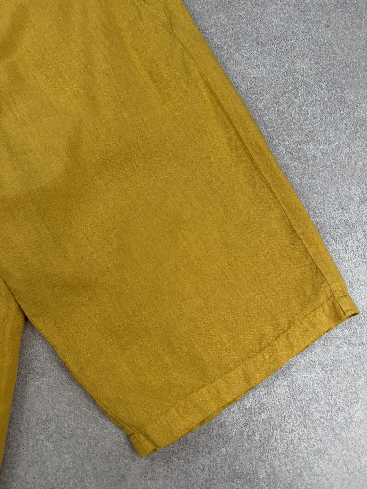Corneliani Corneliani ID Yellow Linen Shorts Men’s Size 52 Size US 34 / EU 50 - 2 Thumbnail