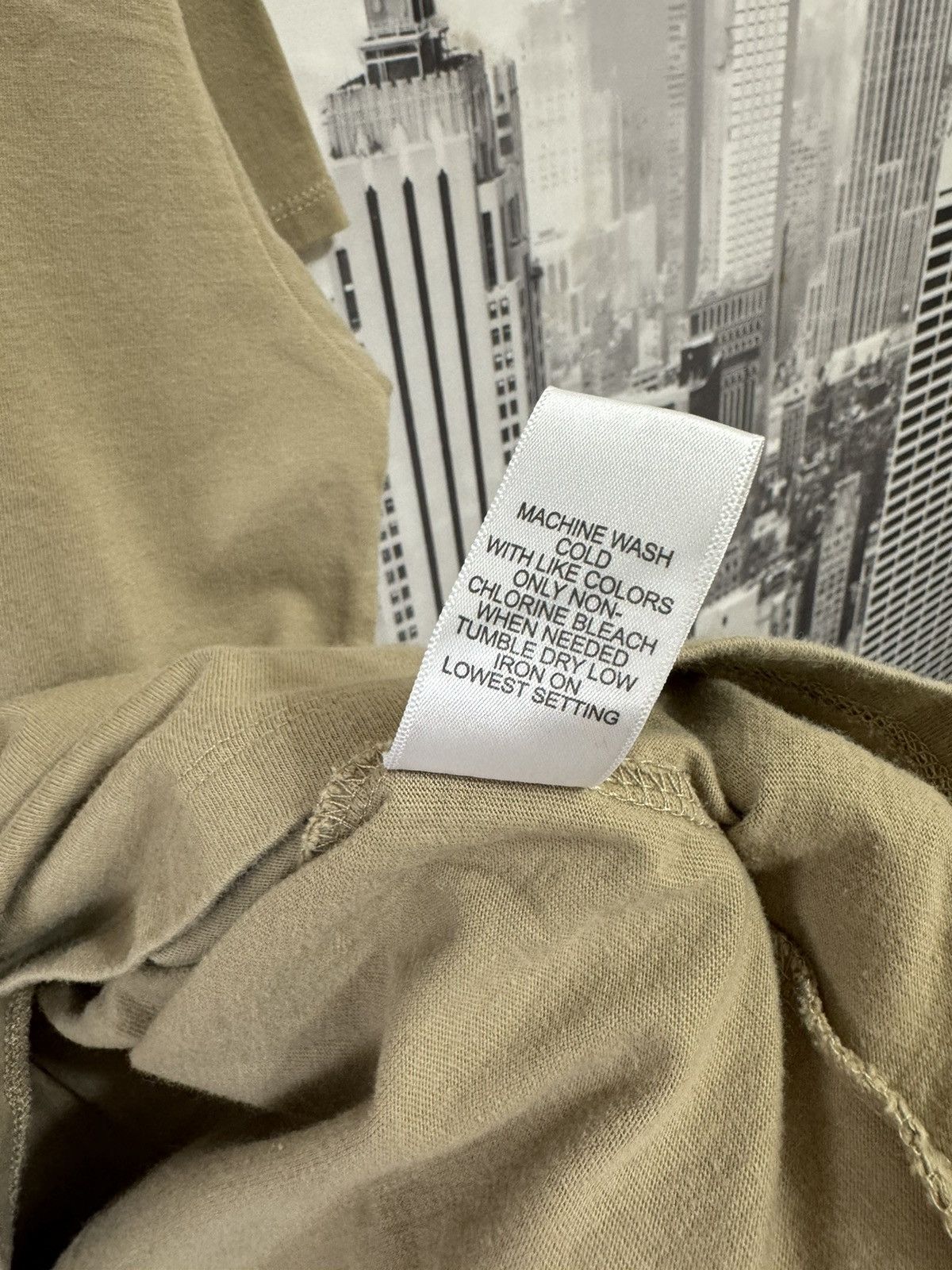 Fear of God 🔥Fear of God Essentials 3M Logo Boxy T-Shirt Tan SZ Small Size US S / EU 44-46 / 1 - 8 Thumbnail