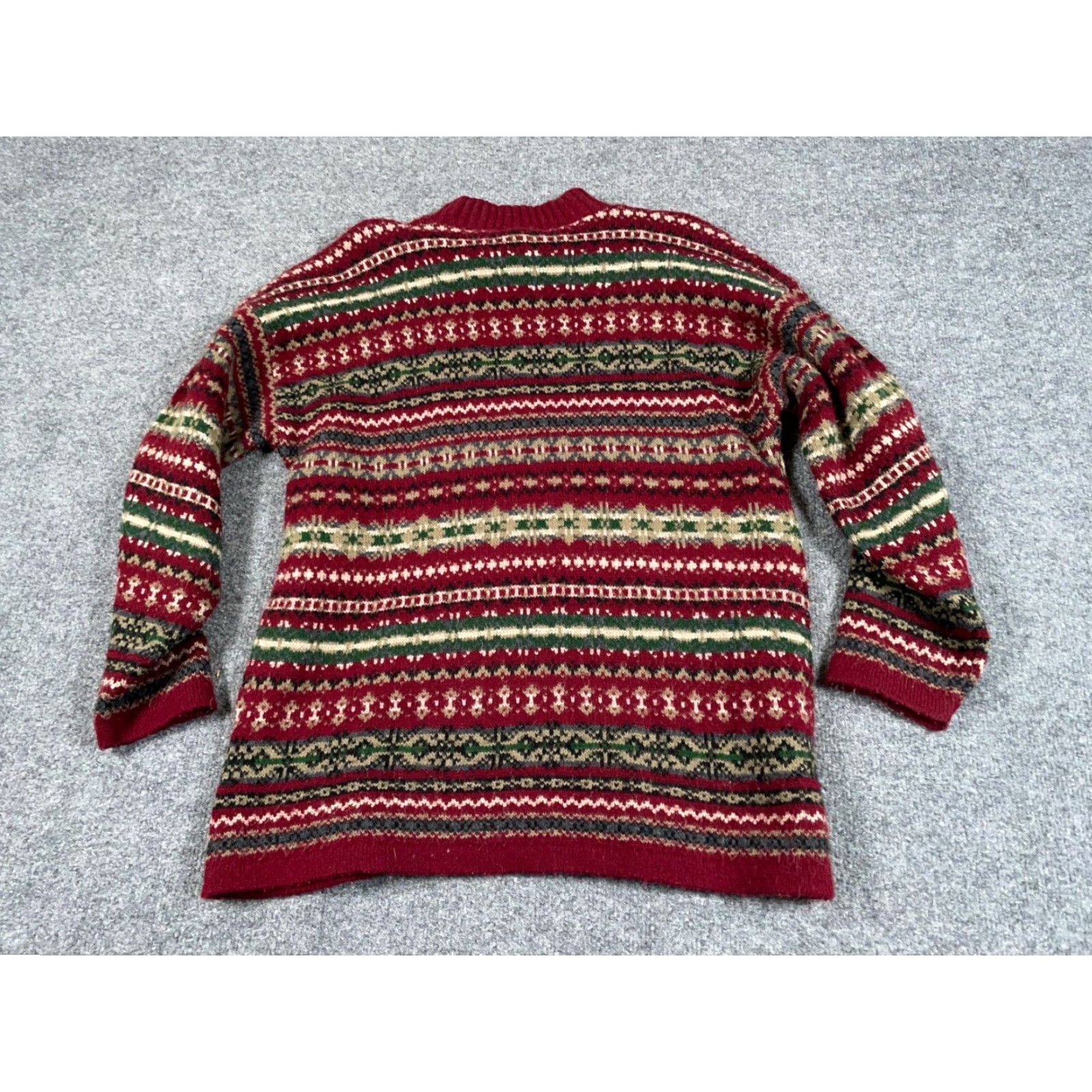 Vintage VINTAGE Women's Small Red Fair Isle Pattern Mock Neck Sweater Chunky Knit Pullover Fall Winter Geometric US Size S / US 4 / IT 40 - 2 Thumbnail