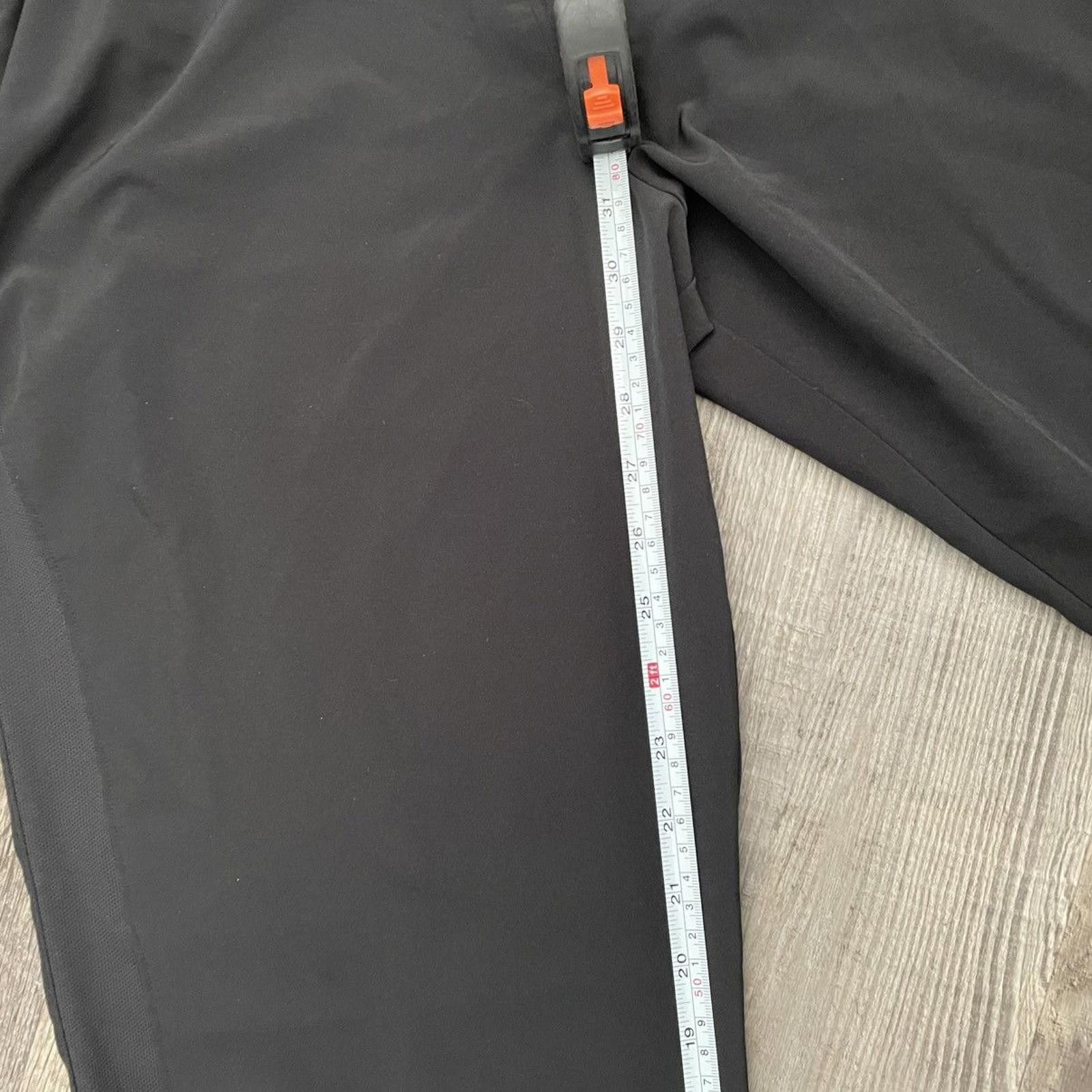 Champion CHAMPION • VNTG "Black" (L) Size US 34 / EU 50 - 4 Thumbnail