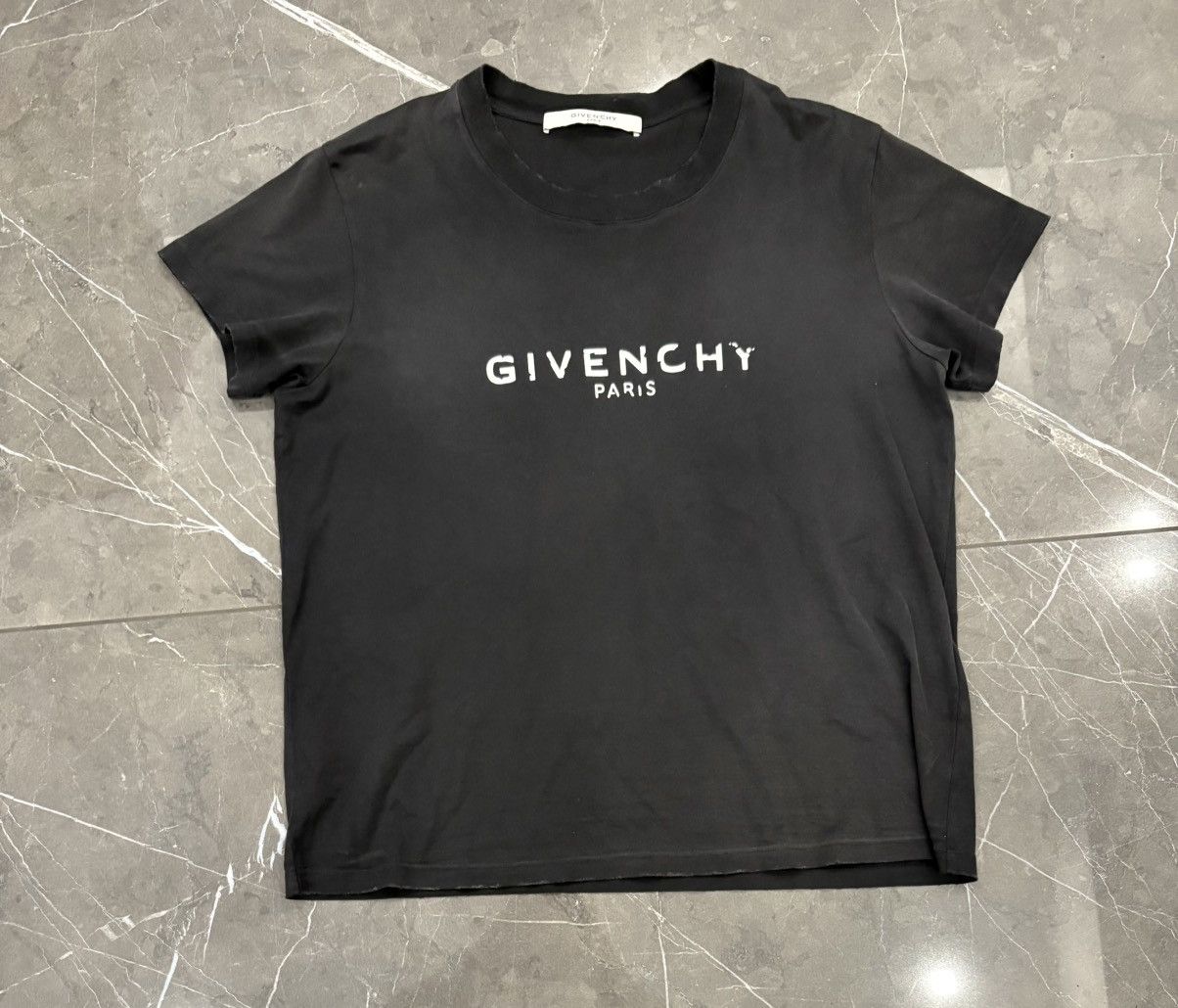 Givenchy Women's Givenchy Spell Out Logo Black T Shirt Large Size L / US 10 / IT 46 - 1 Thumbnail