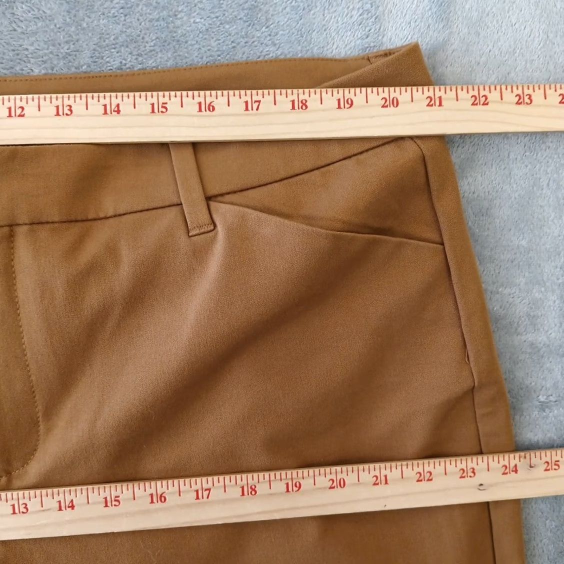Old Navy Old Navy Pixie Ankle Pants Womens Size 20 Brown Pockets 41x26.5 High Rise Straight Leg Front Flat Front Regular Rise Cotton Blend Casual Pants Girls? Size 42" / US 20 - 3 Thumbnail