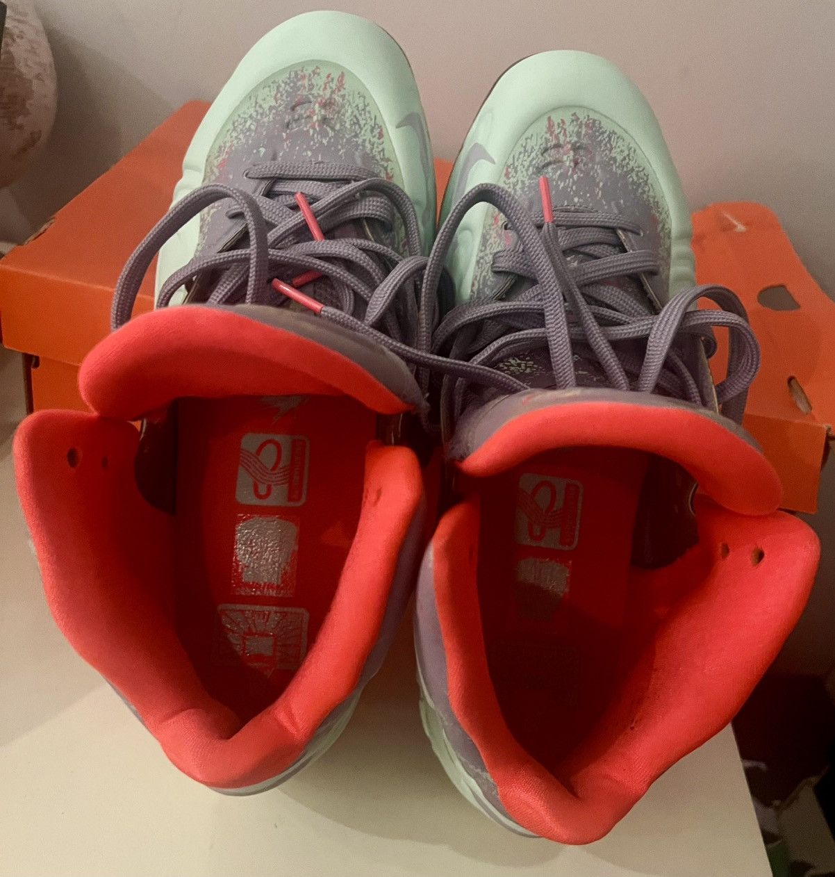 Nike Authentic Nike Air Max Hyperposite sneakers Christmas 11 Size US 11 / EU 44 - 4 Thumbnail