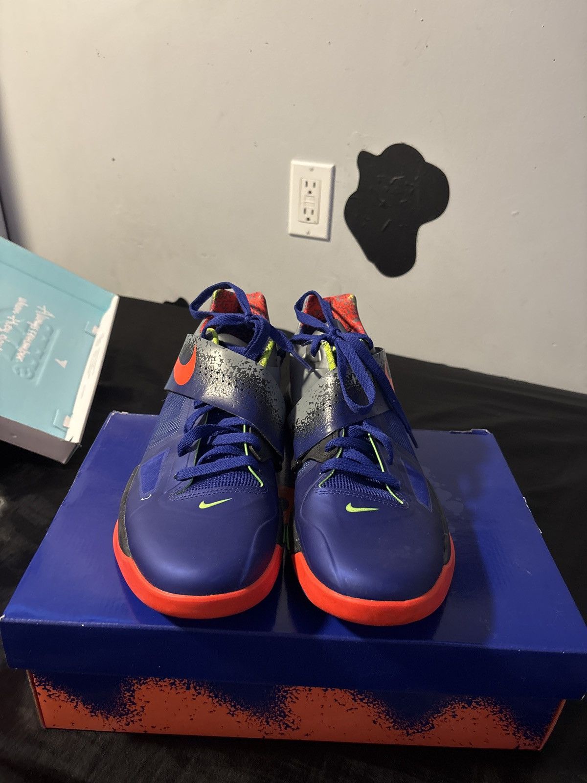 Nike Nike KD4 Size US 10.5 / EU 43-44 - 3 Thumbnail