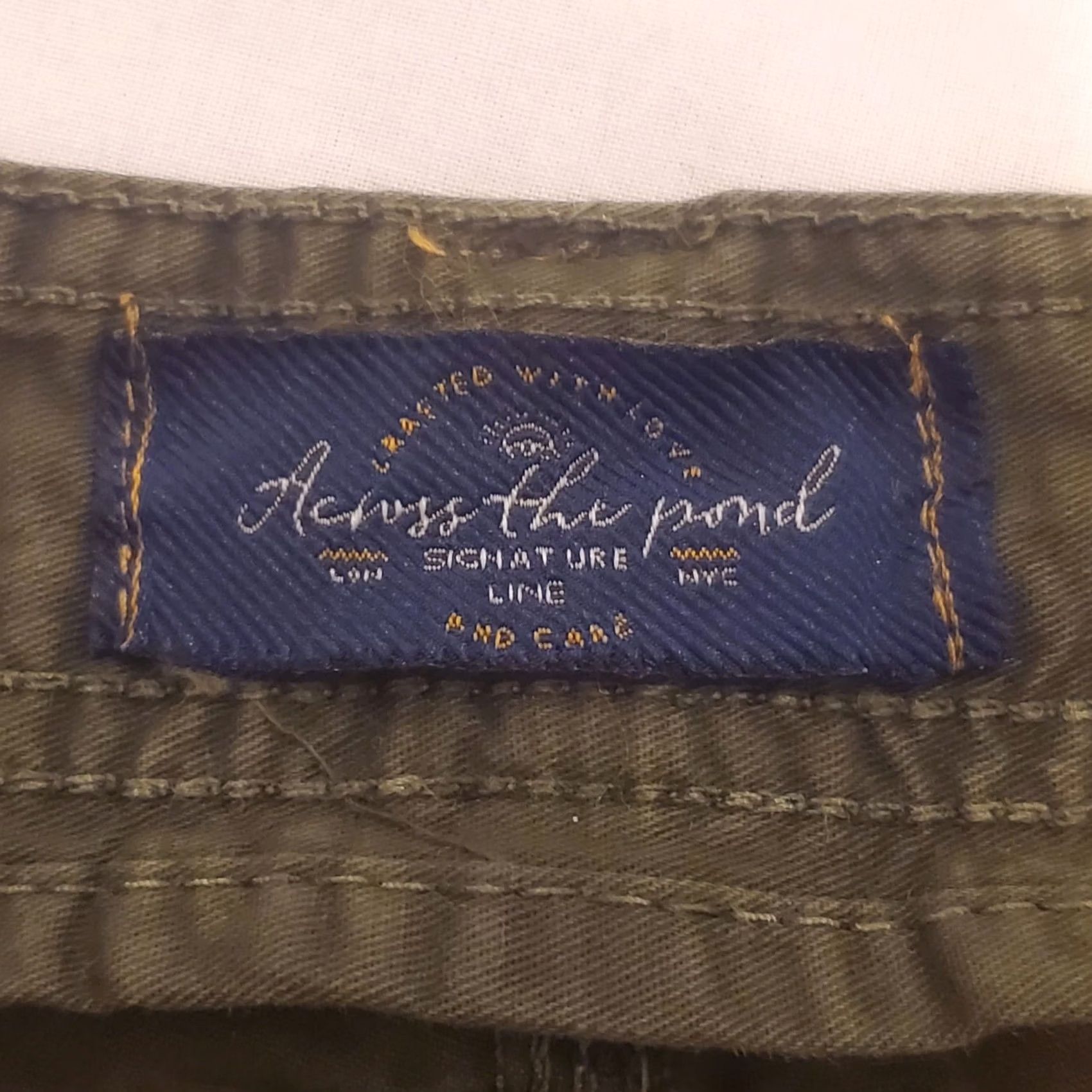 Vintage ACROSS THE POND Cargo Shorts Size 32 Dark Green Craft & Tradition Signature Line Men Size US 32 / EU 48 - 6 Thumbnail