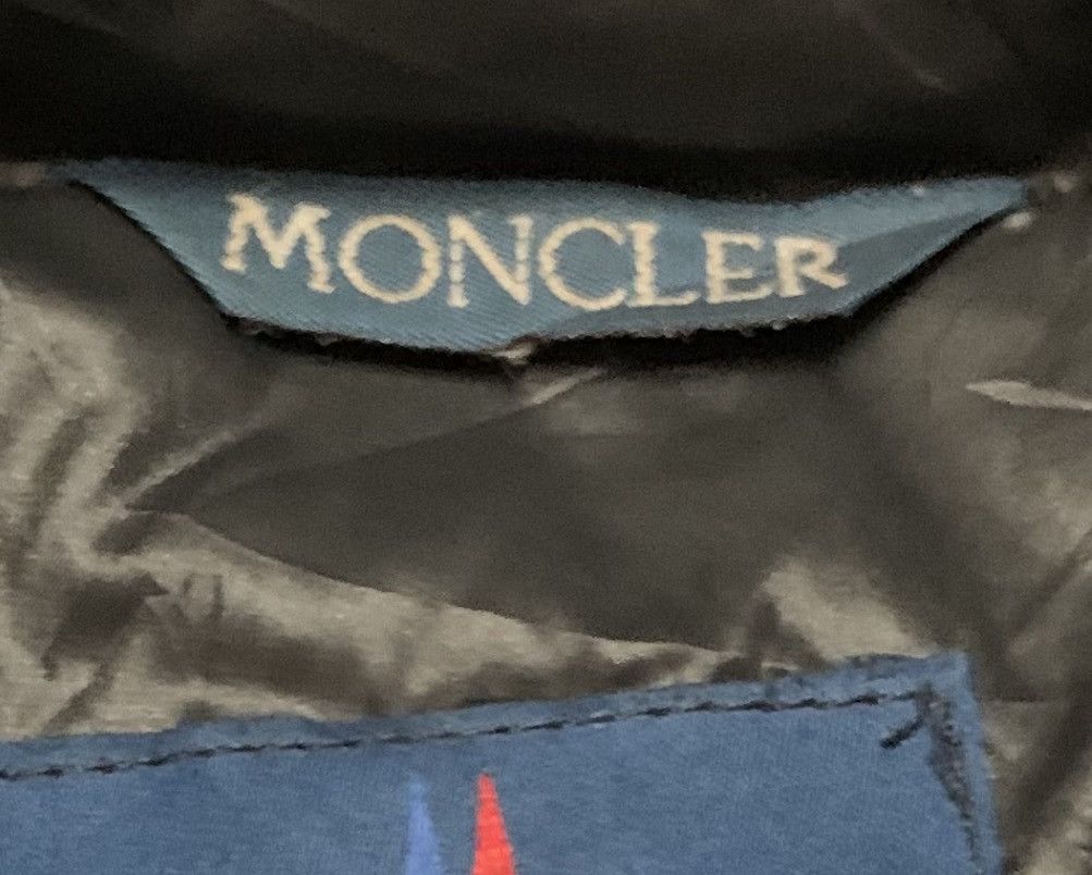 Moncler Vintage Moncler Grenoble Puffer Black Jacket Size US L / EU 52-54 / 3 - 10 Thumbnail