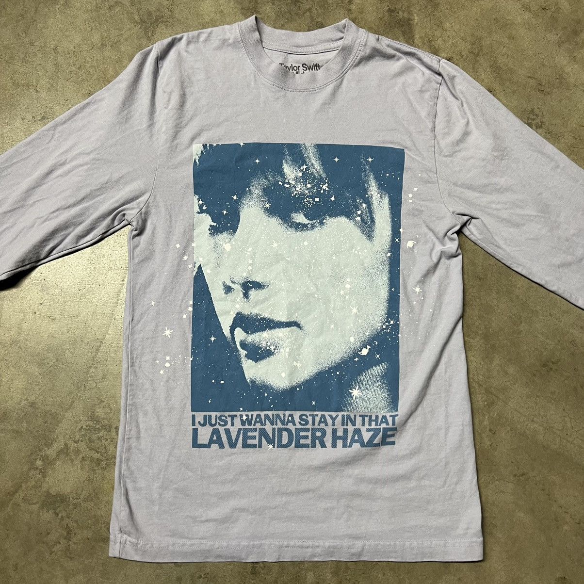 Hypebeast × Vintage 2022 Taylor Swift “Lavender Haze” L/S Tour T-Shirt Size US S / EU 44-46 / 1 - 3 Thumbnail