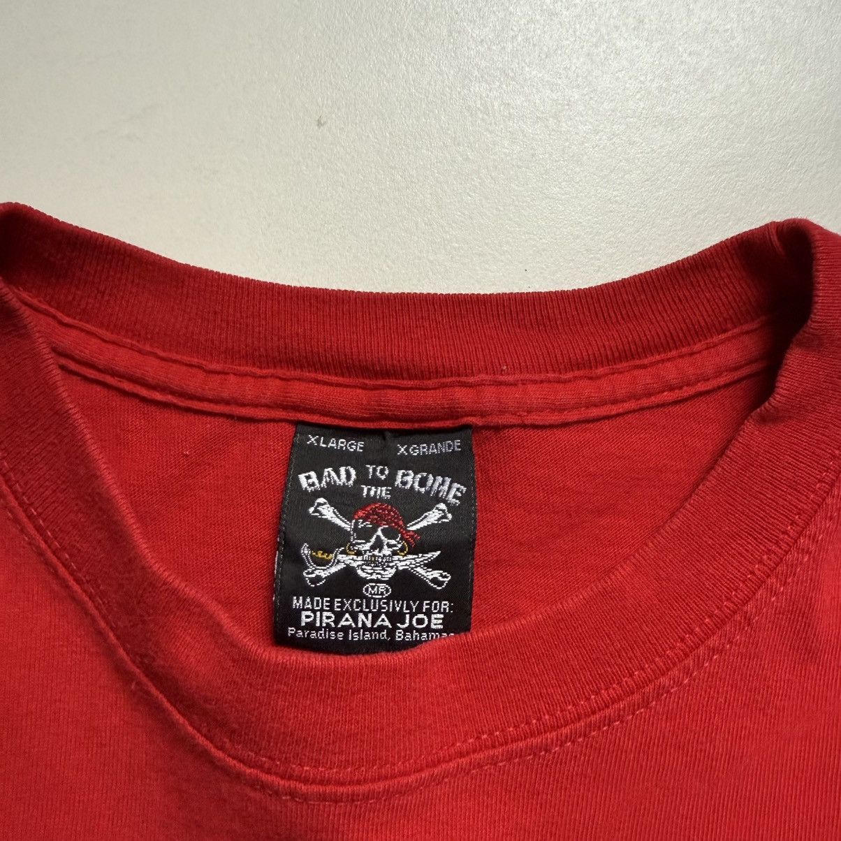 Vintage Vintage Y2K Pirate Poker T-Shirt Size US XL / EU 56 / 4 - 6 Thumbnail