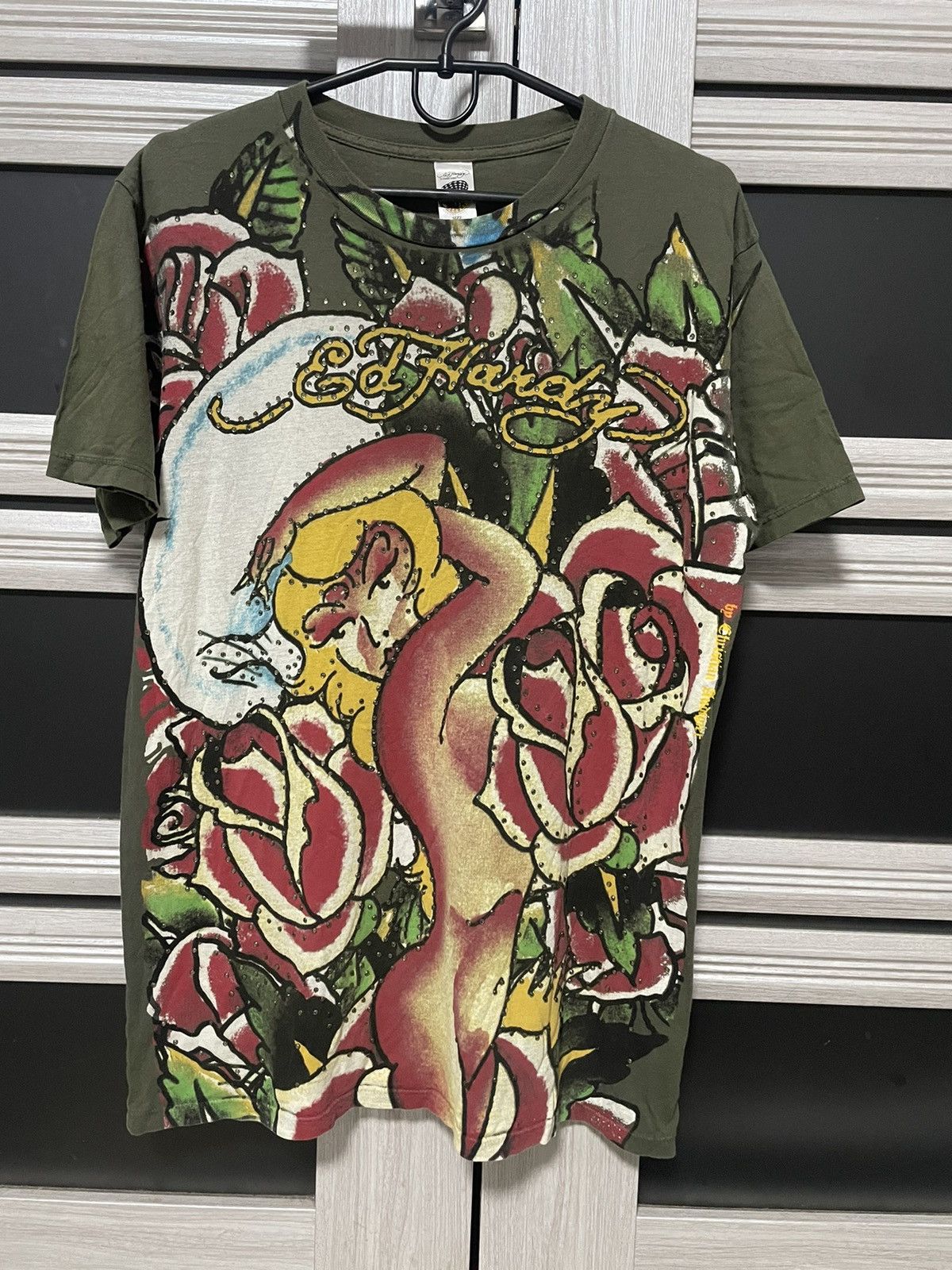 Rare Vintage Ed Hardy Naked Pin Up Girl Rose 00s USA T-shirt