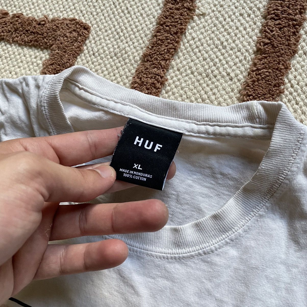 Huf HUF WORLDWIDE SPACESHIP PLANET EARTH CRAZY PRINT T SHIRT Size US XL / EU 56 / 4 - 5 Thumbnail