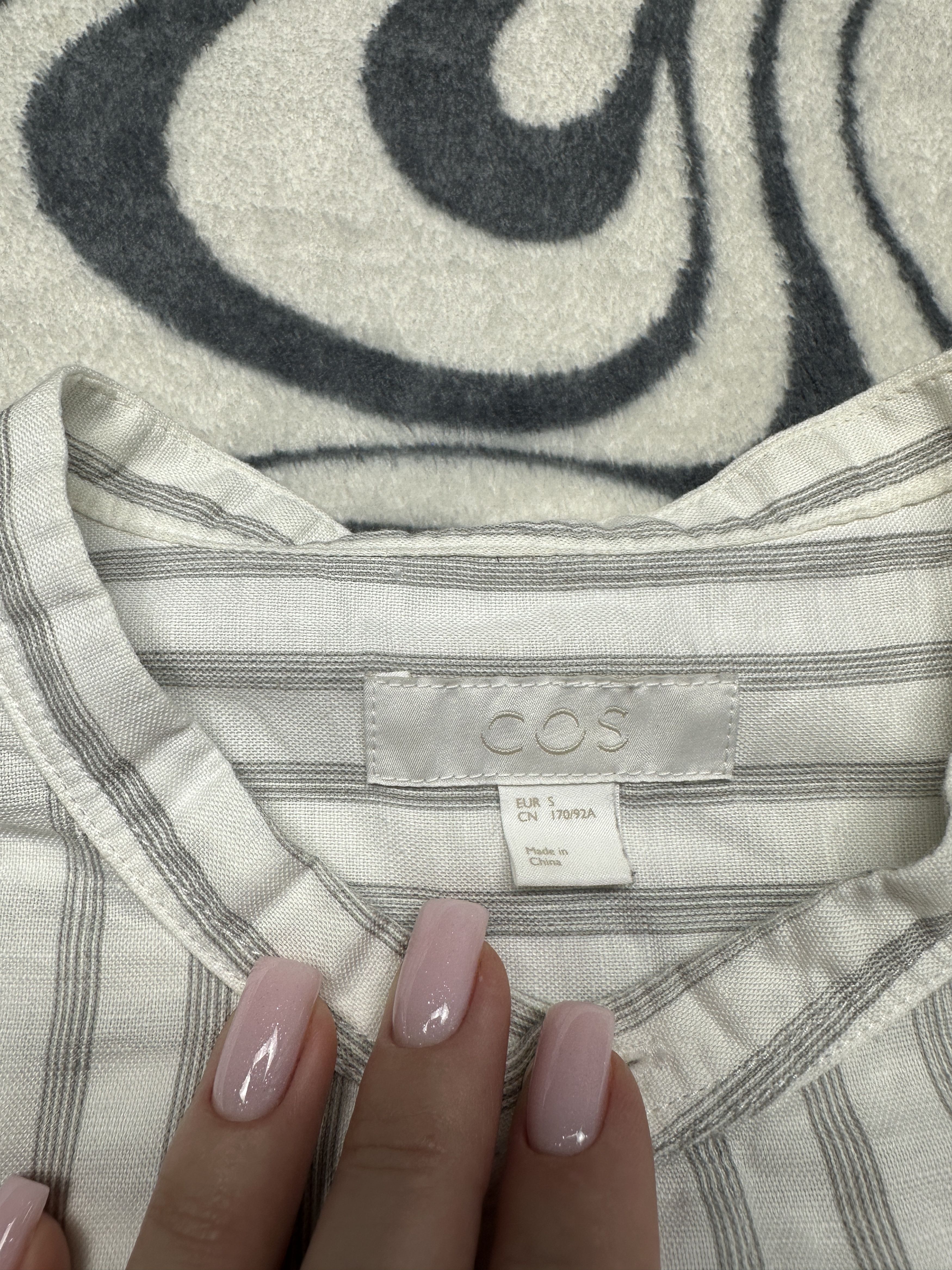 Cos Cos Mens Linen Collarless Long Sleeve Shirt Size US S / EU 44-46 / 1 - 3 Thumbnail