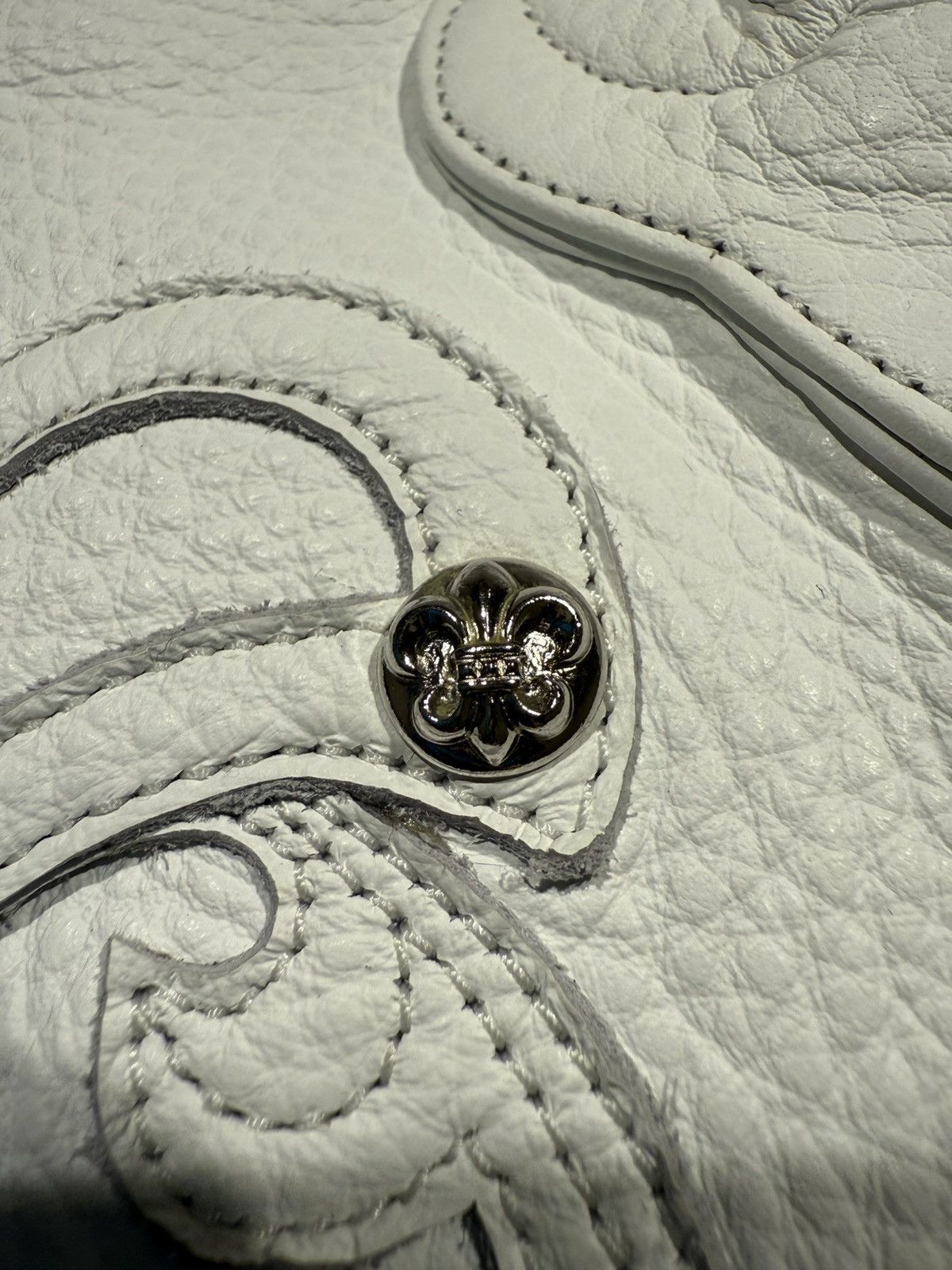Chrome Hearts 🔥Chrome Hearts Fleur Leather Patches White Tote Bag🔥 Size ONE SIZE - 4 Thumbnail