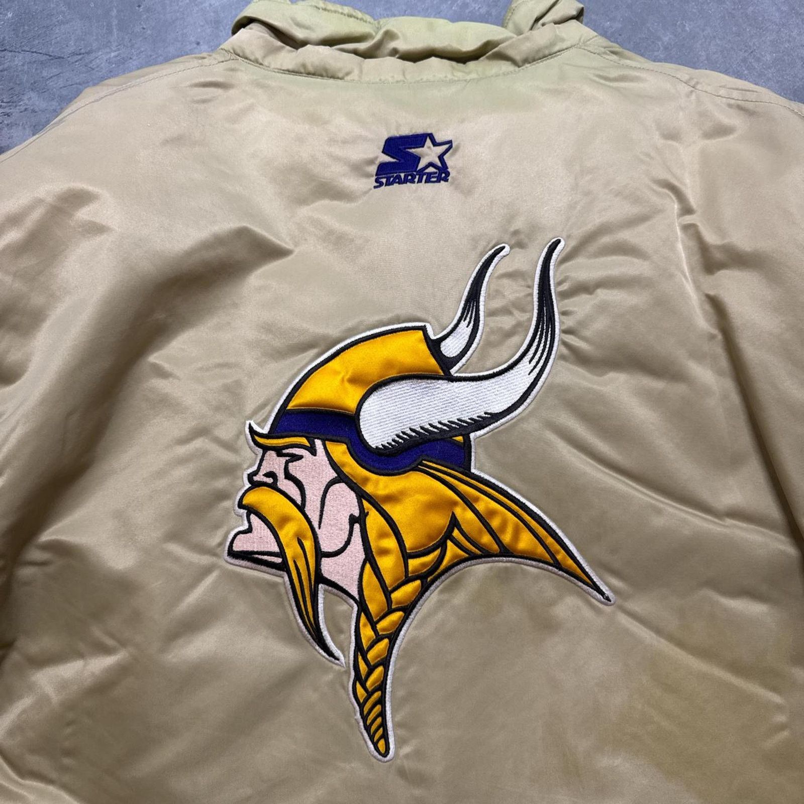 Starter × Vintage Vintage 90s Starter Minnesota Vikings NFL Puffer Jacket Size US L / EU 52-54 / 3 - 2 Thumbnail