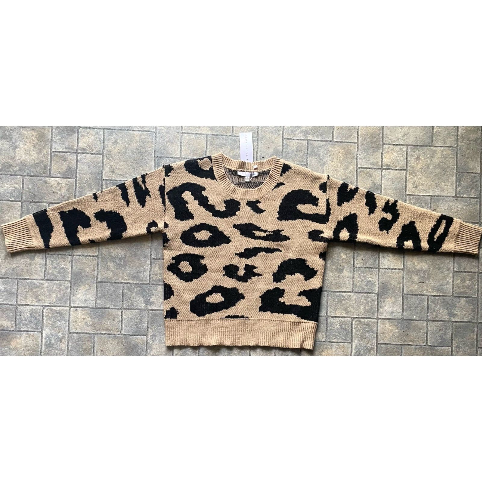 Born Baltic Born WOMENS MEDIUM Sweater Tan + Black Jonas Animal Print NEW WITH TAGS Size M / US 6-8 / IT 42-44 - 2 Thumbnail