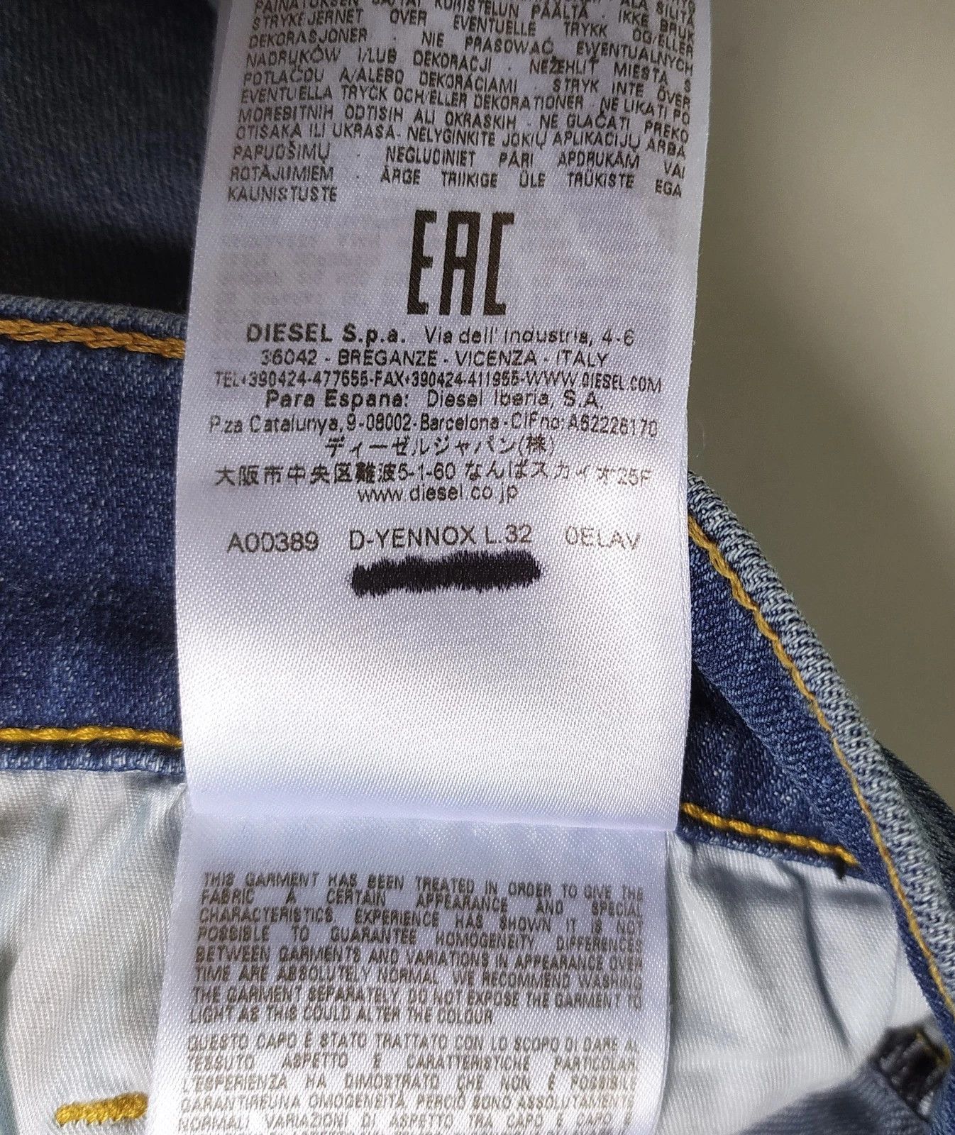 Diesel Diesel D-YENNOX L.32 MENS JEANS T/9880 Size US 33 - 9 Thumbnail