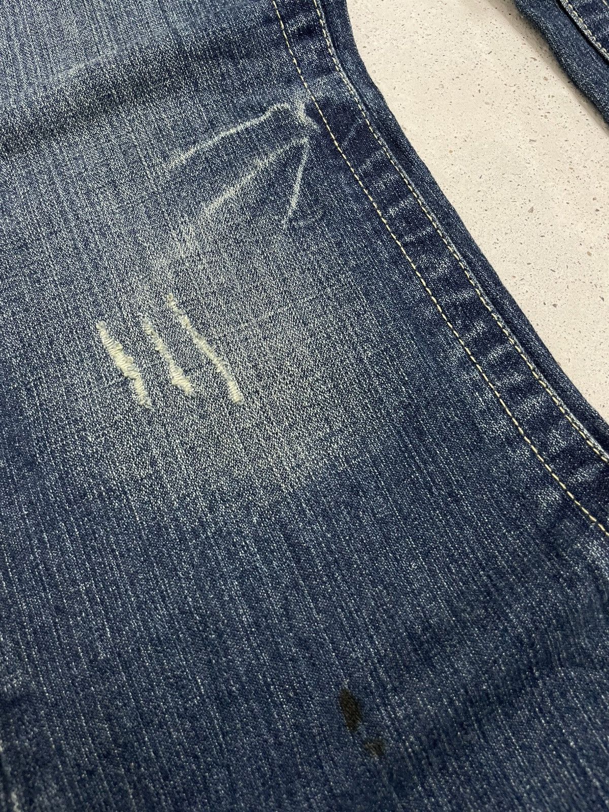 Le Grande Bleu (L.G.B.) Come Stai? Flare Whisker Distressed Japan Fashion Size US 30 / EU 46 - 9 Thumbnail