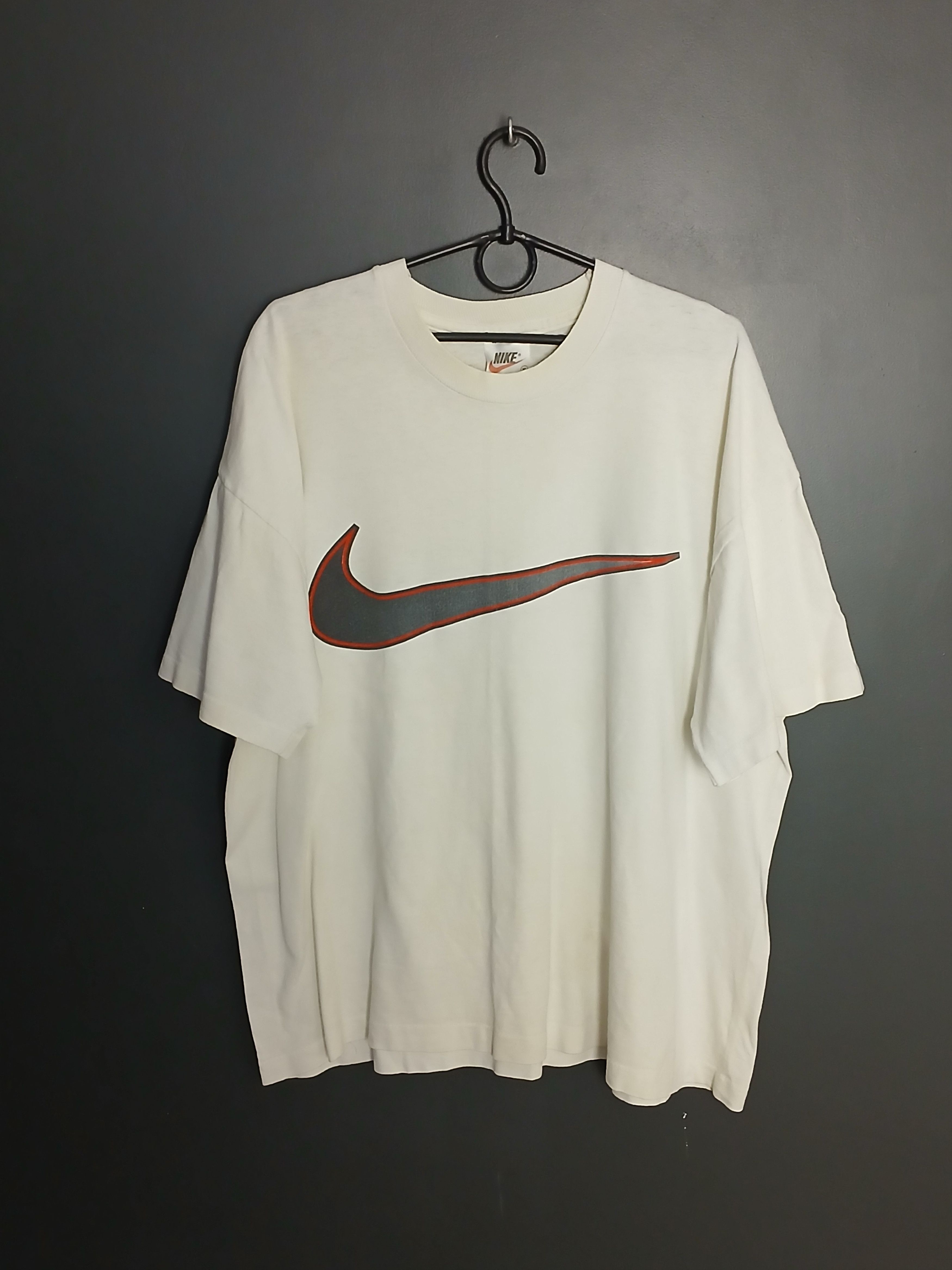 Nike × Vintage Vintage Nike T-Shirt Size US XL / EU 56 / 4 - 1 Thumbnail