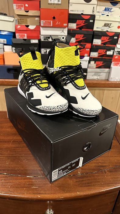 Nike presto acronym hot sale dynamic yellow