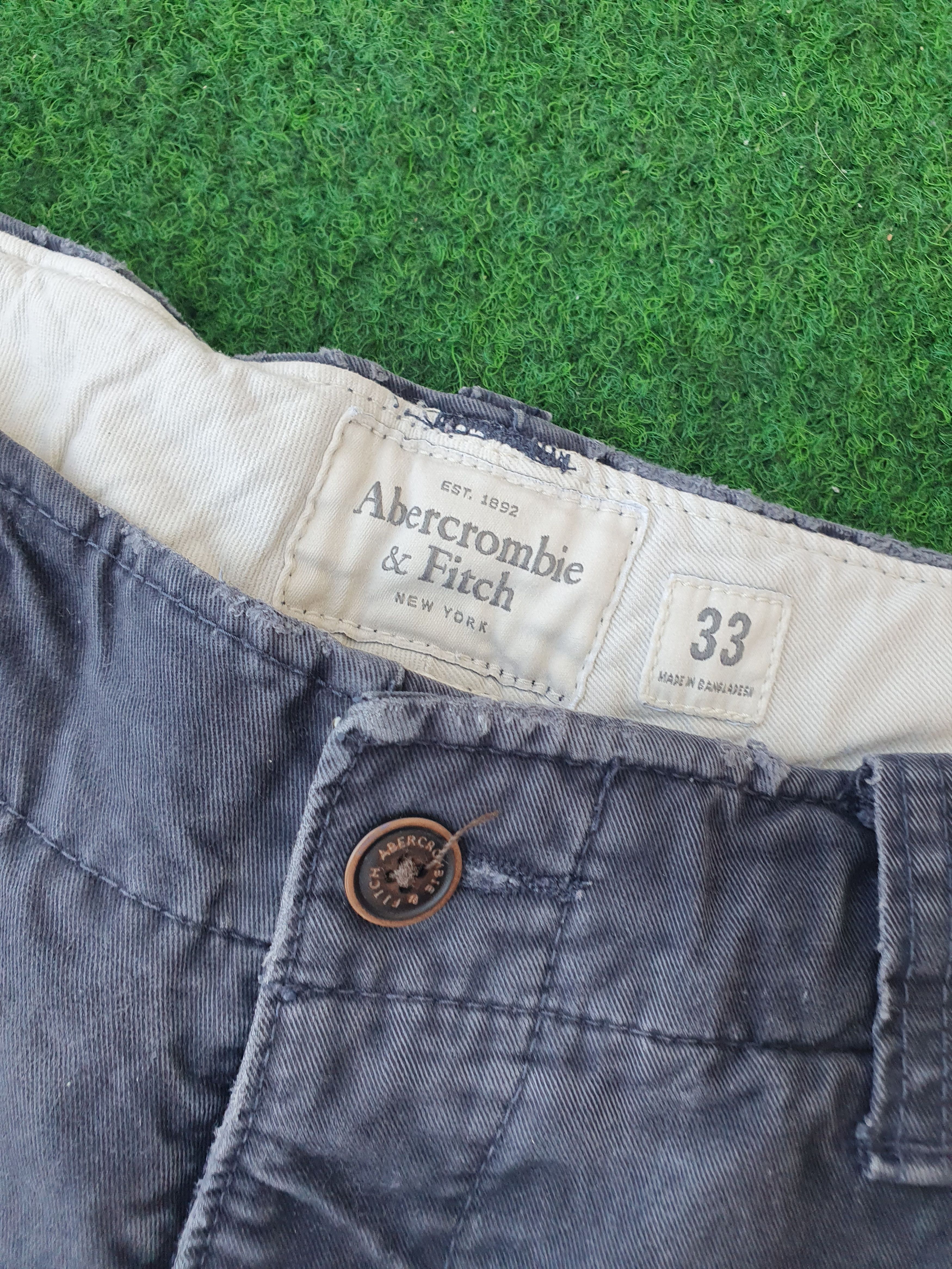 Abercrombie & Fitch Abercrombie & Fitch Heavy Cargo Shorts Size 33 Size US 32 / EU 48 - 3 Thumbnail