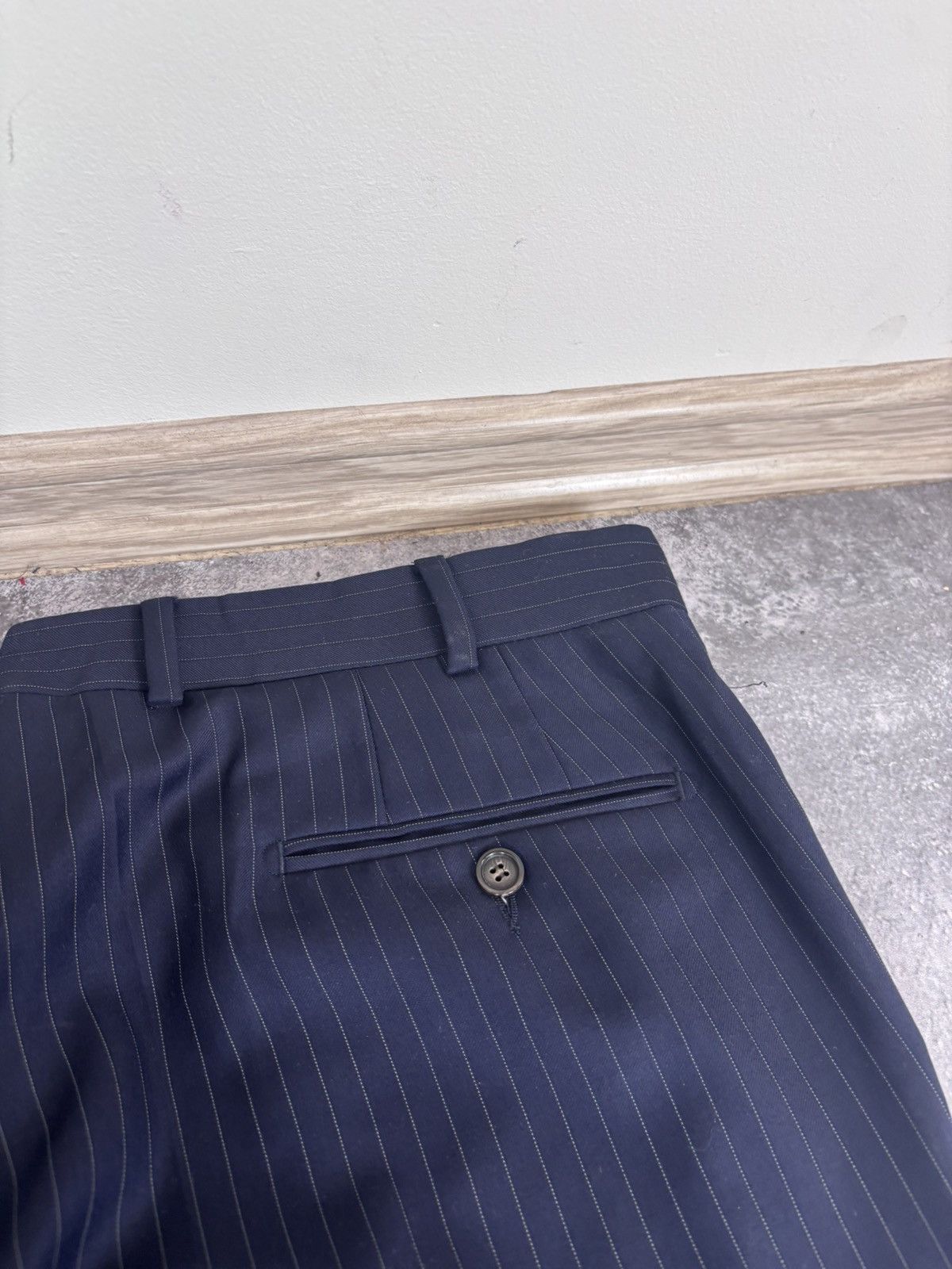 Suitsupply Suitsupply Men’s 2-Piece Navy Blue Pinstripe Wool Suit Size 44R - 23 Thumbnail
