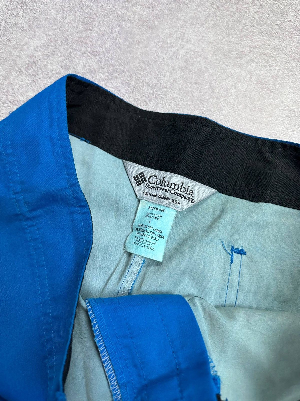 Columbia Vintage Columbia Tribal Y2K Flame Shorts L Size US 34 / EU 50 - 4 Thumbnail