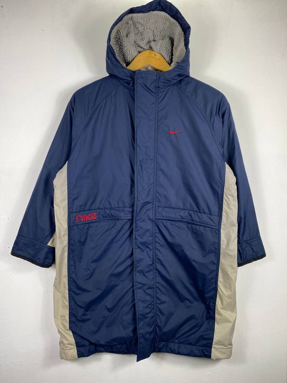 Nike vintage nike long jacket big logo back fleece lining Size US S / EU 44-46 / 1 - 1 Thumbnail