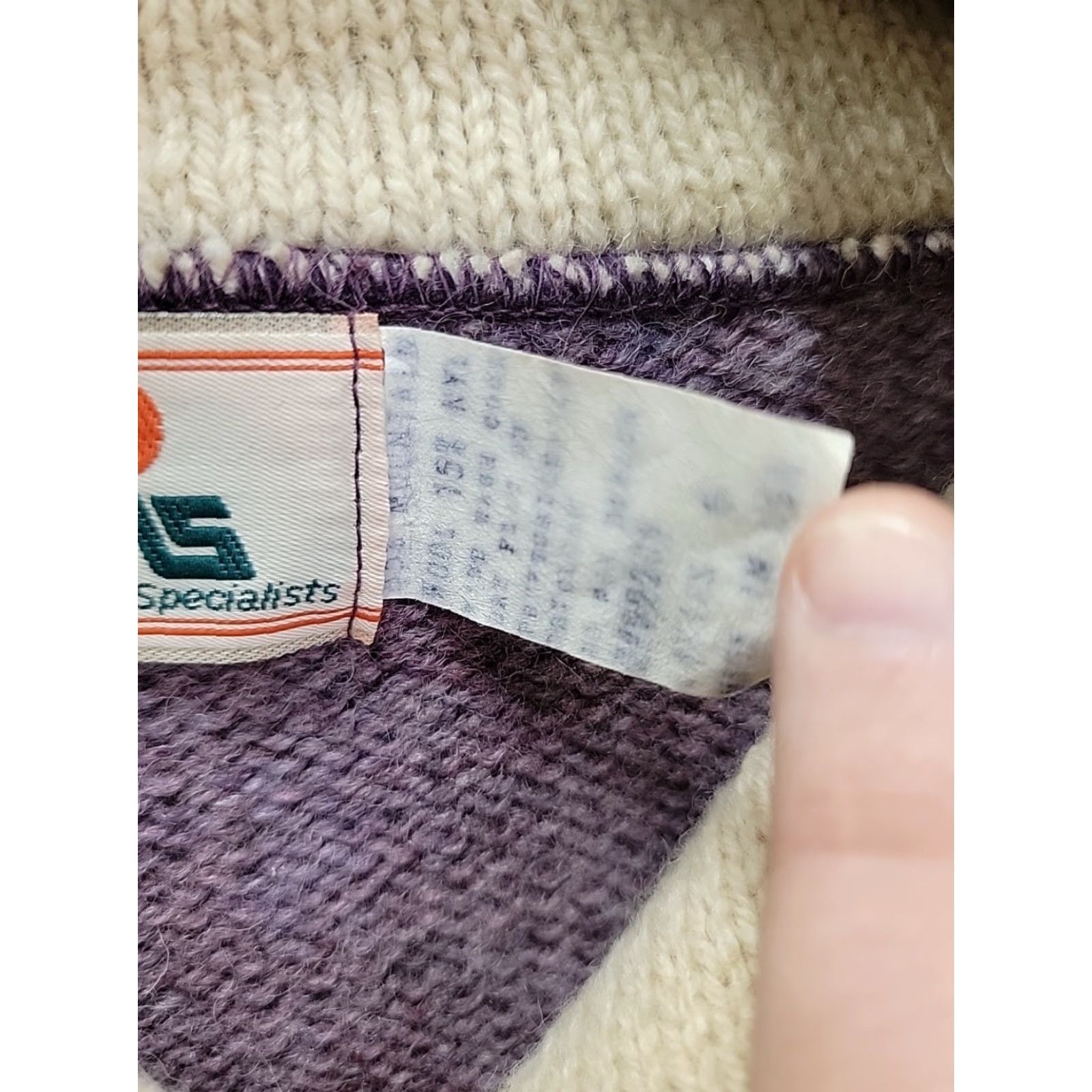 Eastern Mountain Sports VINTAGE Eastern Mountain Sports SHAWL COLLAR Sweater Women S Purple Wool Knit Pullover Size S / US 4 / IT 40 - 3 Thumbnail