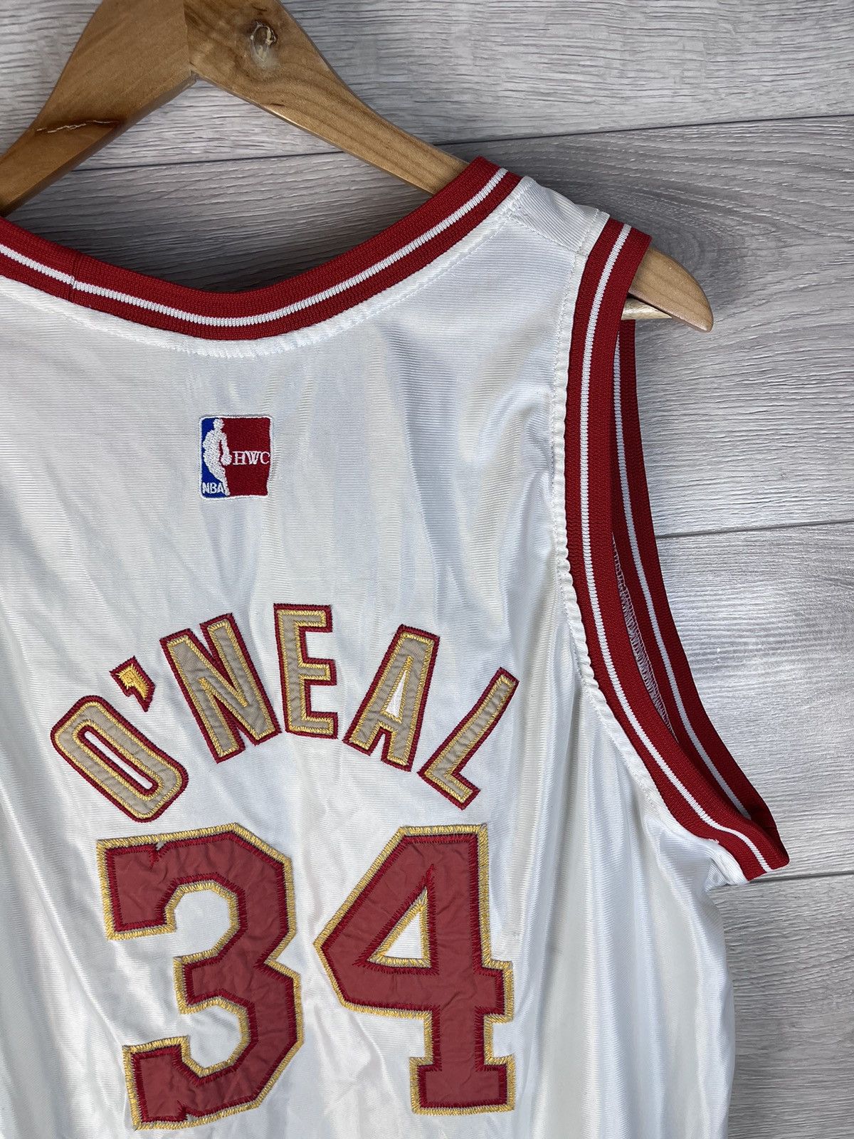 Champion MENS SHIRT NBA LAKERS #34 O’NEAL VINTAGE SIZE XL USA Size US XL / EU 56 / 4 - 17 Thumbnail