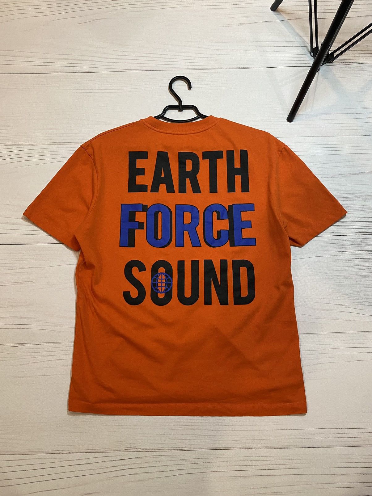Alexander McQueen × Designer Alexander McQueen MCQ earth force sound t shirt Size US S / EU 44-46 / 1 - 1 Thumbnail