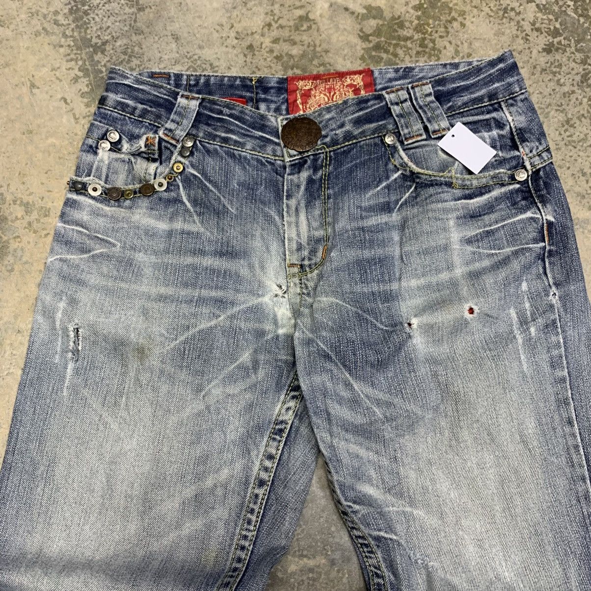 If Six Was Nine Red Pepper Red Label Clawmark Distressed Fade Studded Jean Size US 31 - 3 Thumbnail