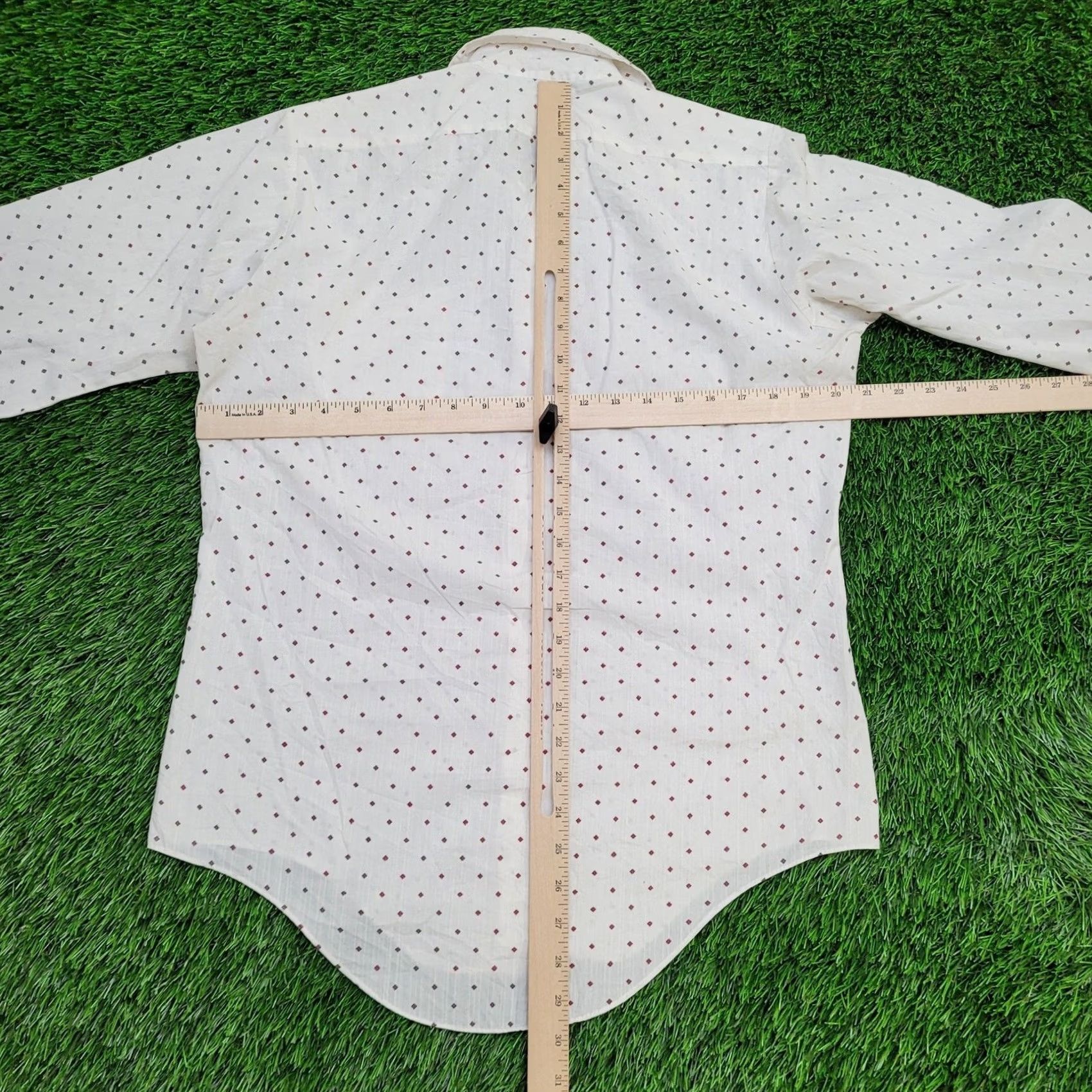 Vintage VINTAGE Pelham Button Shirt Polka-Dot M/L 15 21x30 White Cotton Polyester Button-Up Long Sleeve Collared Mens Size US L / EU 52-54 / 3 - 7 Thumbnail