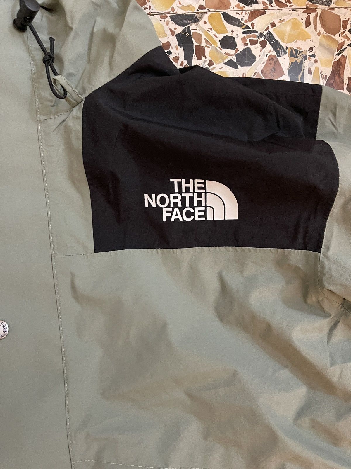 The North Face The North Face Khaki Shell Raincoat Jacket Size US M / EU 48-50 / 2 - 3 Thumbnail