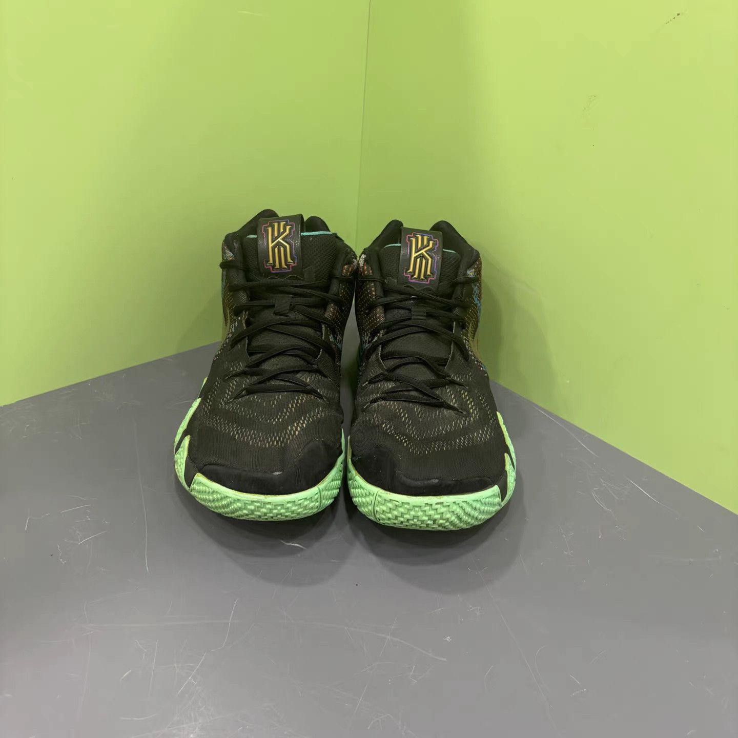 Nike Nike Kyrie 4 Mamba Mentality Basketball Shoes K15 Size US 10 / EU 43 - 2 Thumbnail