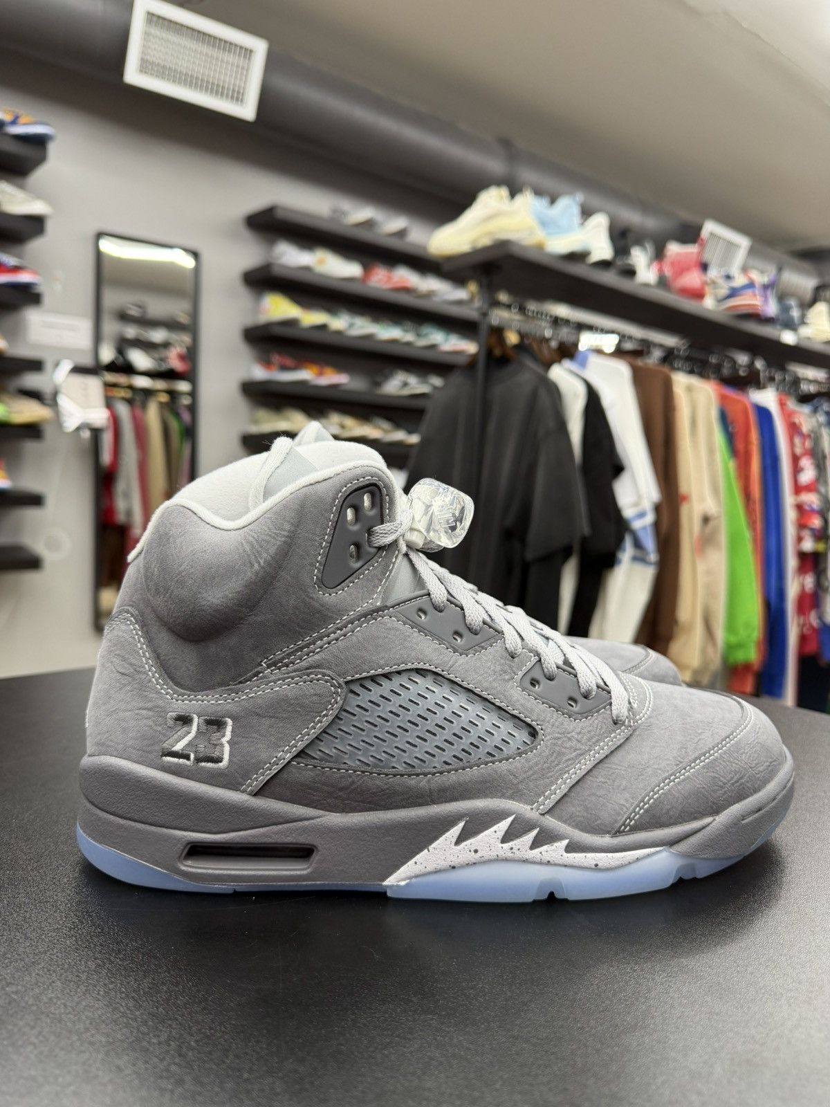 Jordan Brand Size 10.5 - Jordan 5 Retro Wolf Grey Size US 10.5 / EU 43-44 - 3 Thumbnail