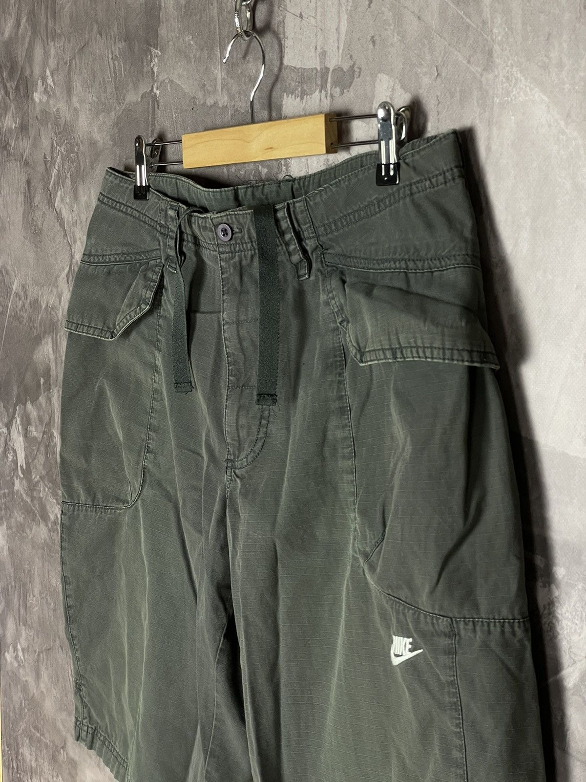 Japanese Brand × Nike × Vintage Nike Cargo vintage shorts Y2K Size US 32 / EU 48 - 5 Thumbnail