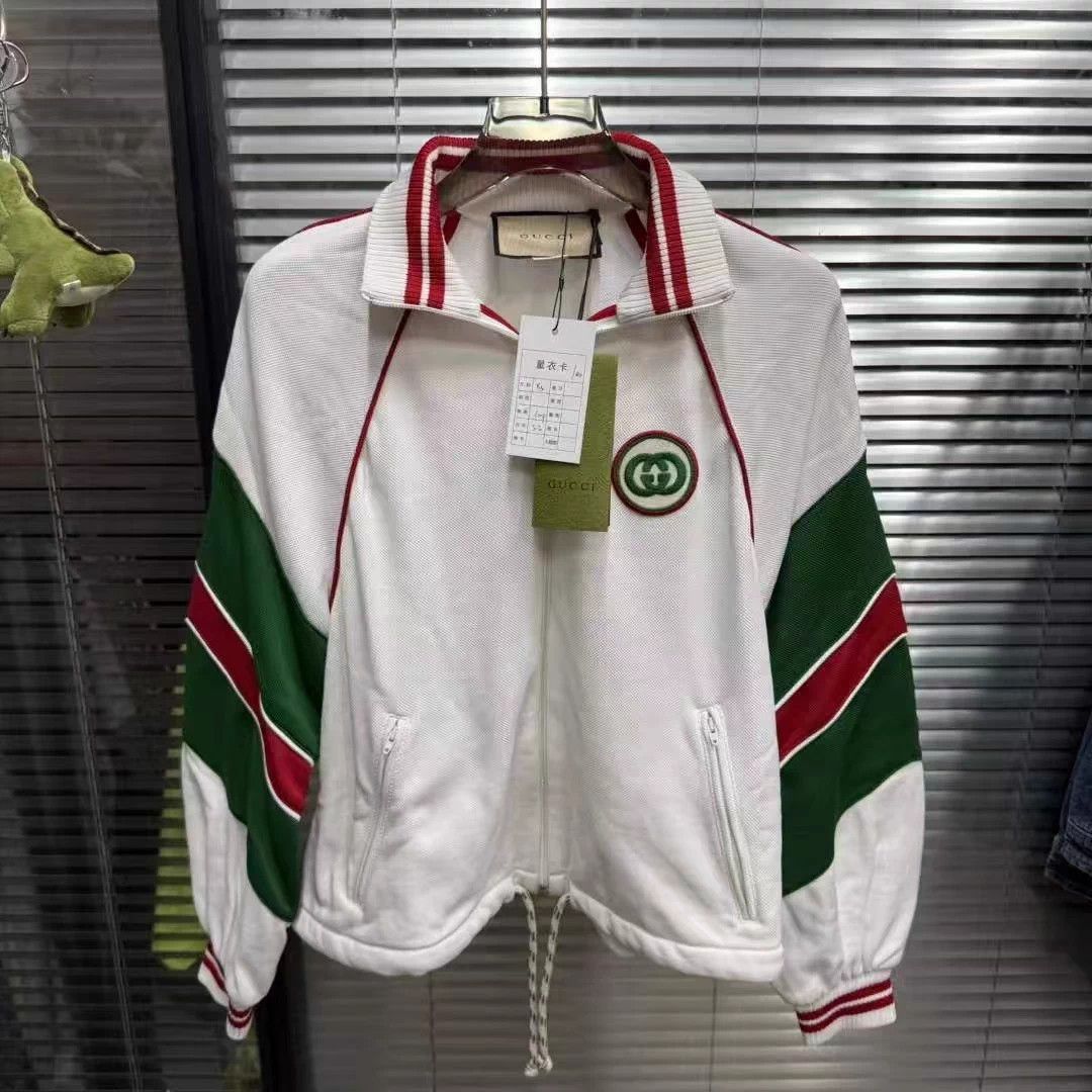Gucci Gucci New w/ tags Red & Green Front/Back Logo XS Jacket Size XS / US 0-2 / IT 36-38 - 1 Thumbnail