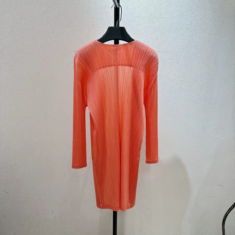 Issey Miyake Issey Miyake size:4 Orange pleated cardigan Size S / US 4 / IT 40 - 6 Thumbnail