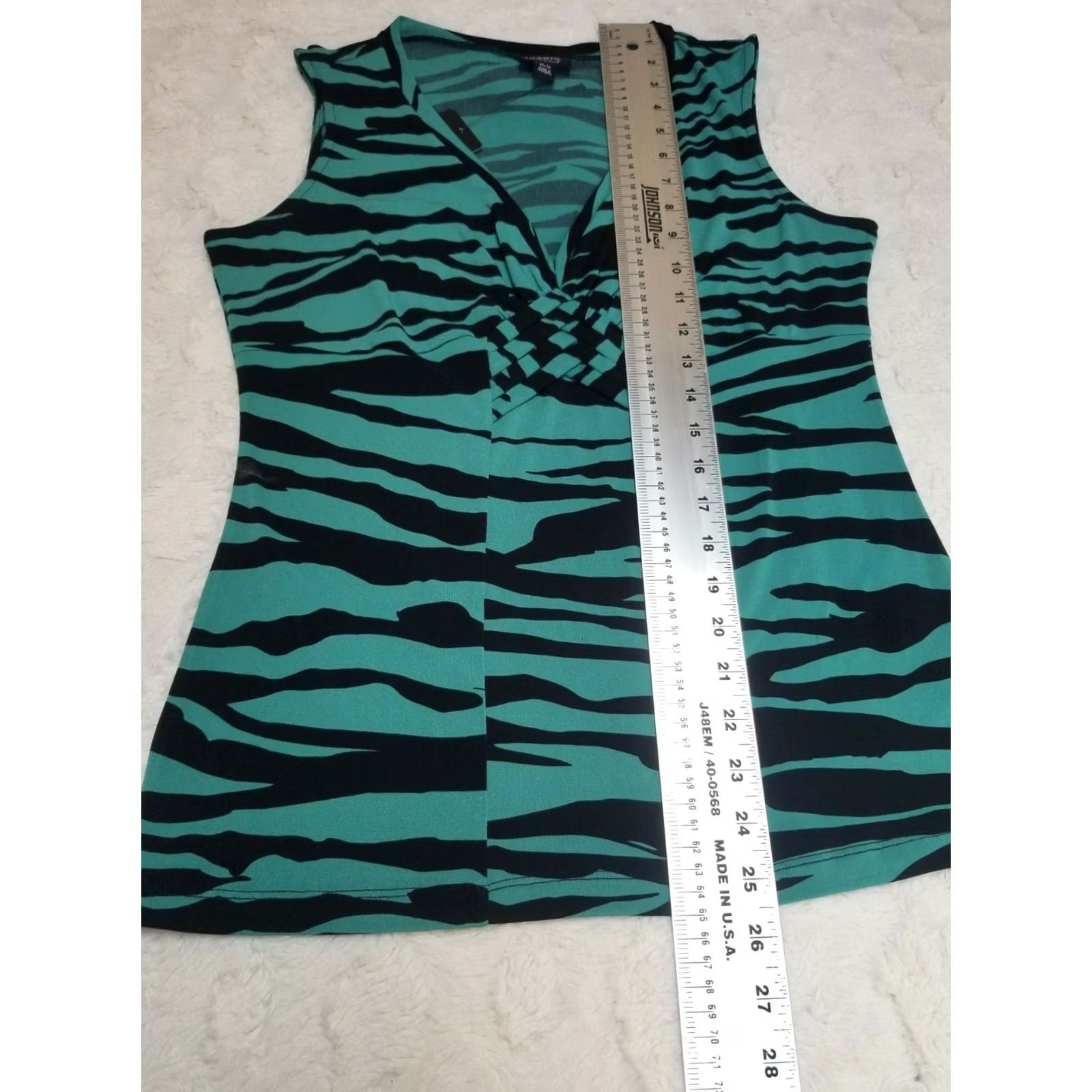 Nicole Miller Nicole Miller Solaris Skin Knot Front Womens Sleeveless Top M Multicolor Knit V-Neck Cap Sleeve Lightweight Stretch Casual Shirt Size M / US 6-8 / IT 42-44 - 6 Thumbnail