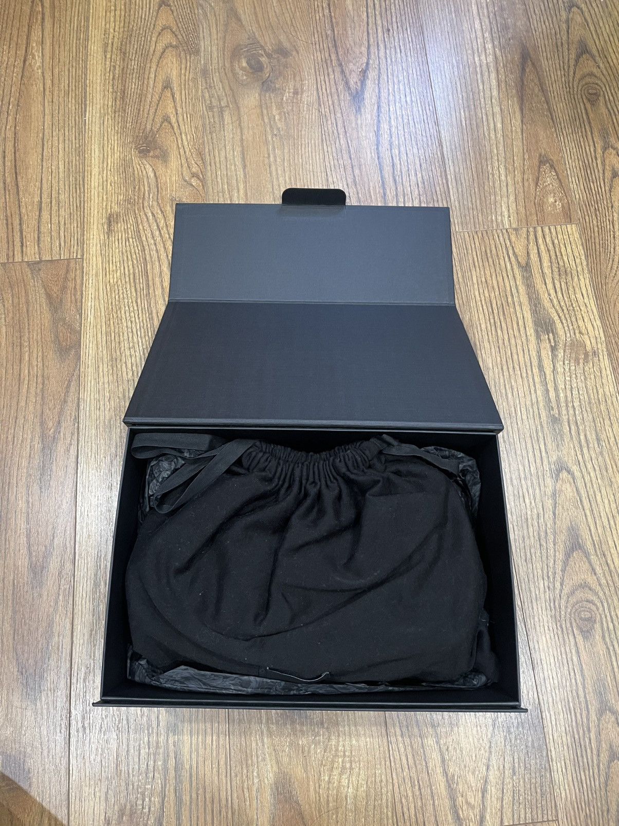 Versace Versace Tag Bowling bag Size ONE SIZE - 9 Thumbnail