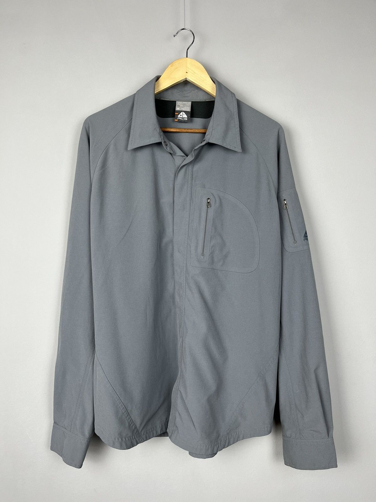 Men's Nike ACG Shirts (Button Ups) | Grailed