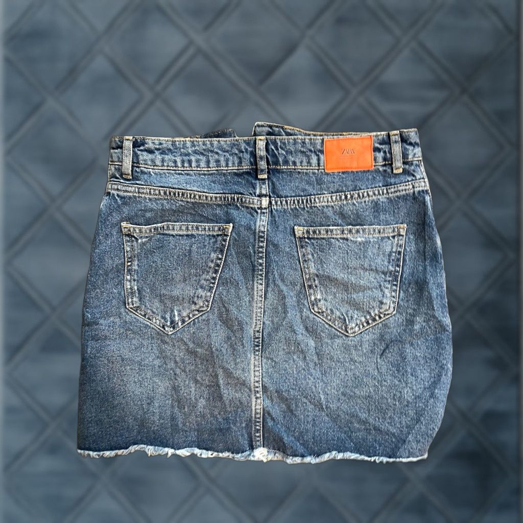 Zara Zara Skirt Womens XS Blue Denim Mini Distressed Raw Hem 100% Cotton Size 26" / US 2 / IT 38 - 1 Thumbnail