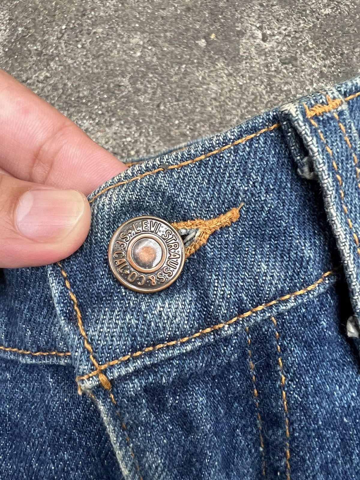 Levi's 💥FLARE💥 VTG 90’S LEVIS 517 DISTRESSED JEANS VERY RARE Size US 32 / EU 48 - 7 Thumbnail